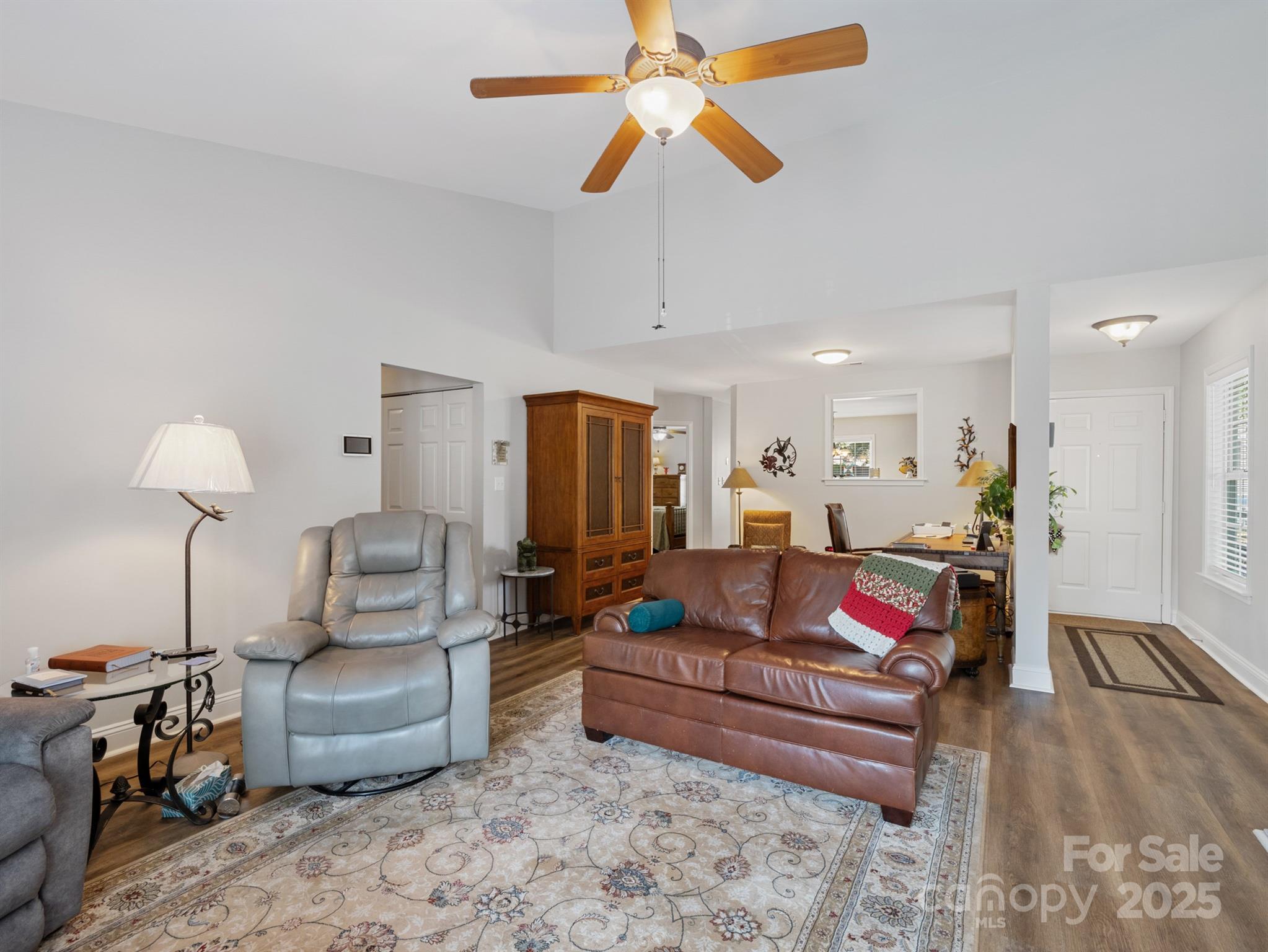 1836 Fairlawn Court