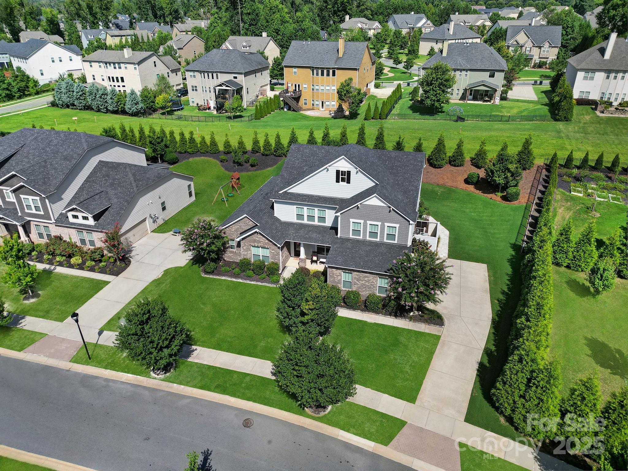 Mirabella - Residential