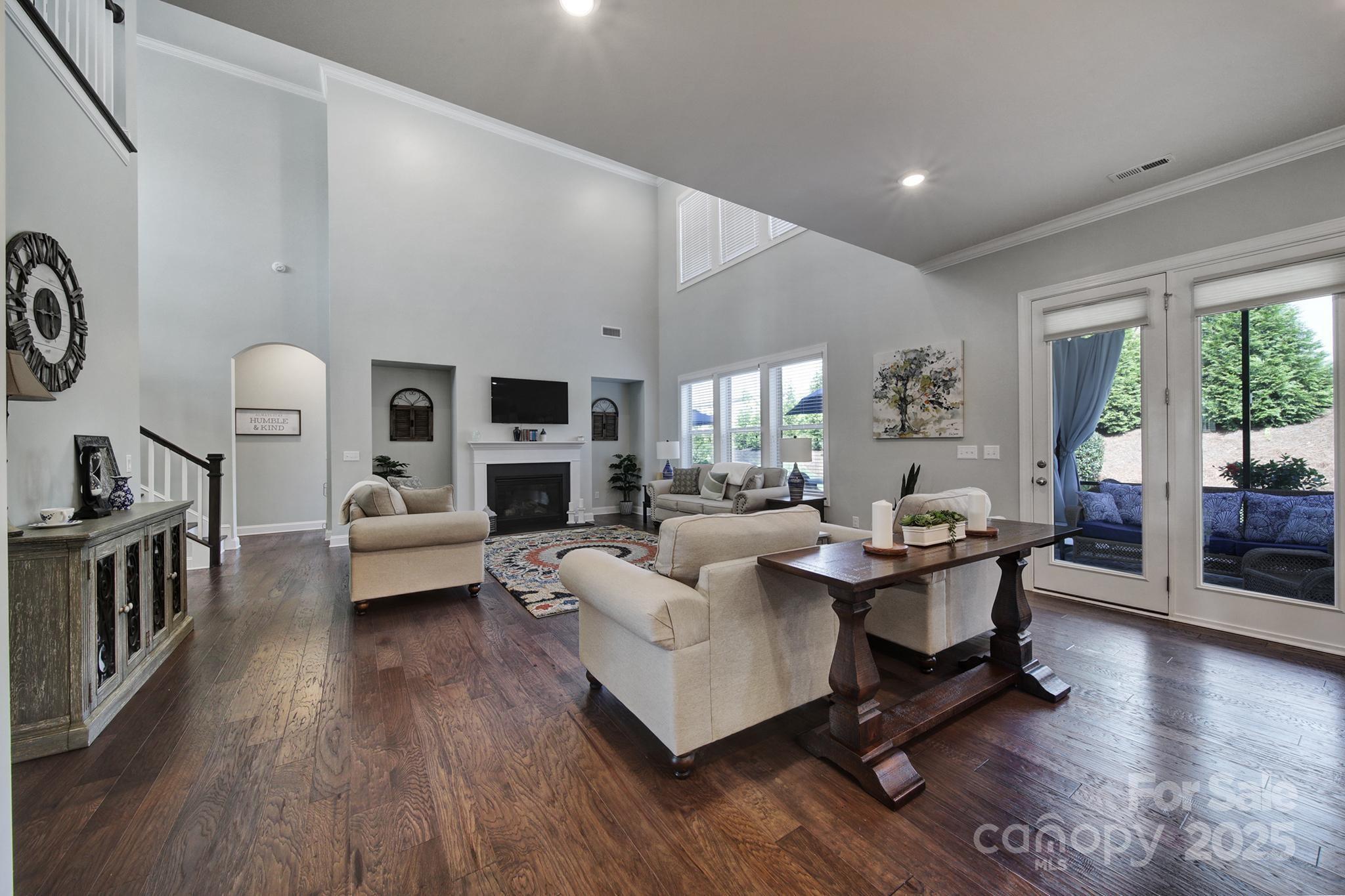 Mirabella - Residential