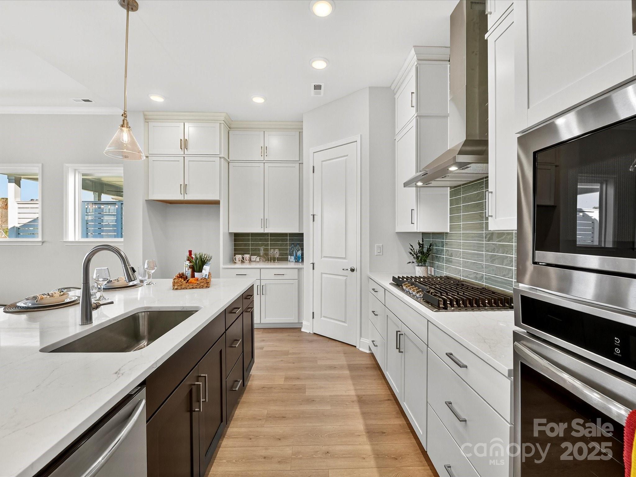 Encore At Streamside - Residential