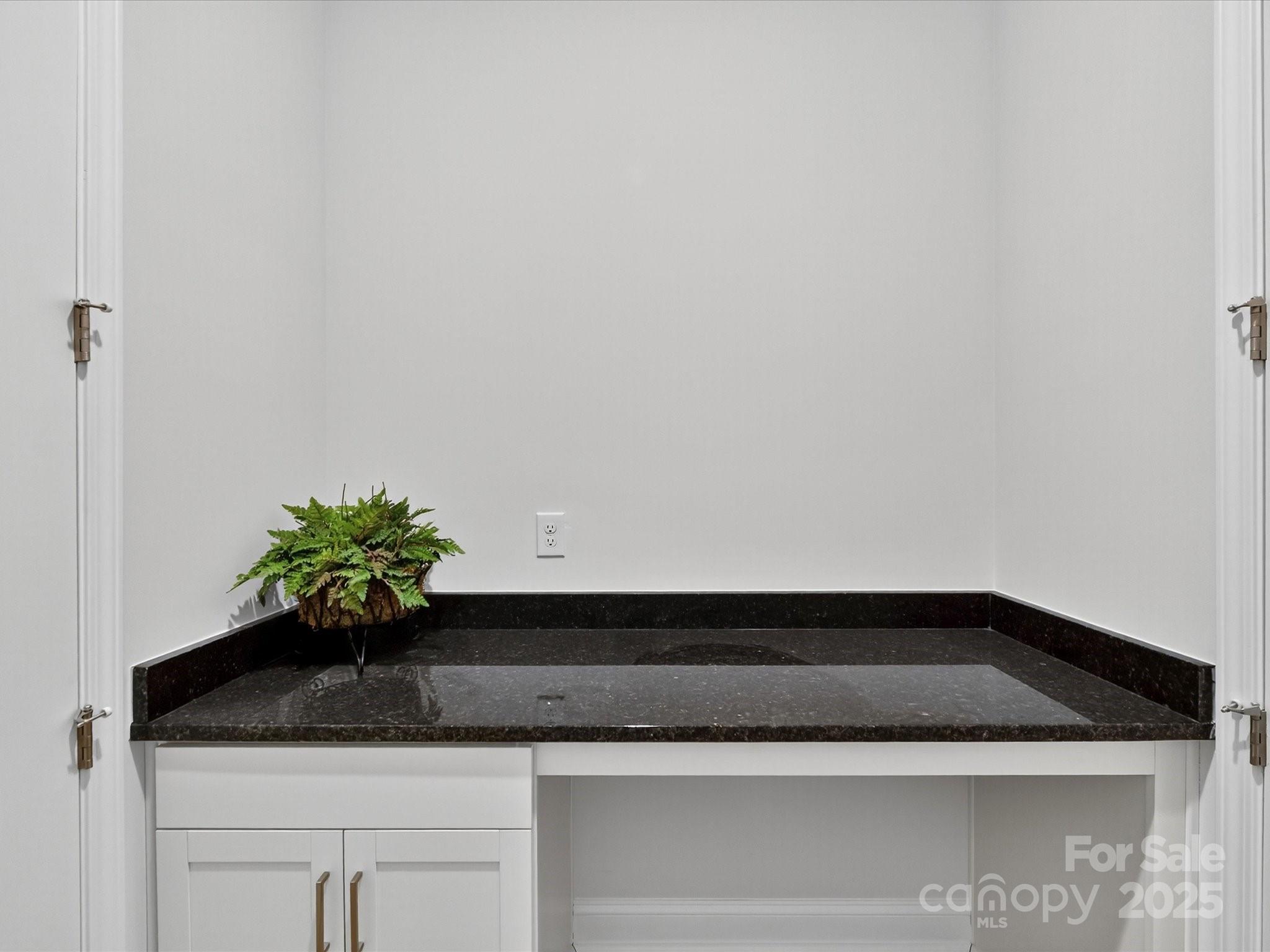 Encore At Streamside - Residential