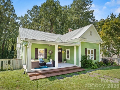 Photo of 541 W Probart Street, Brevard, NC 28712 (MLS # 4427375)