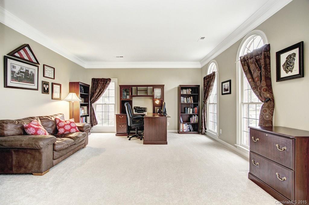 Hunters Gate - Residential