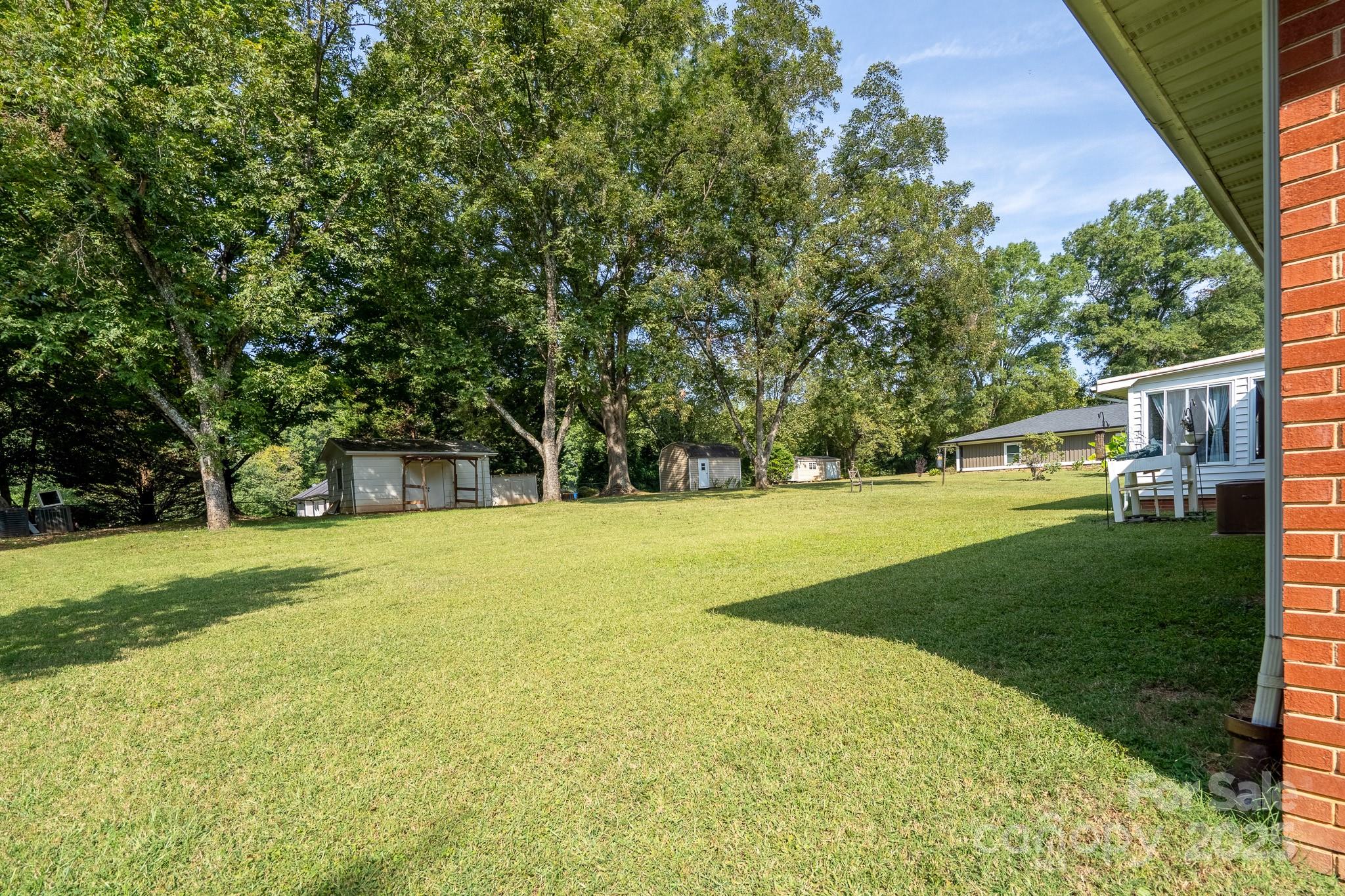 345 S Magnolia Street