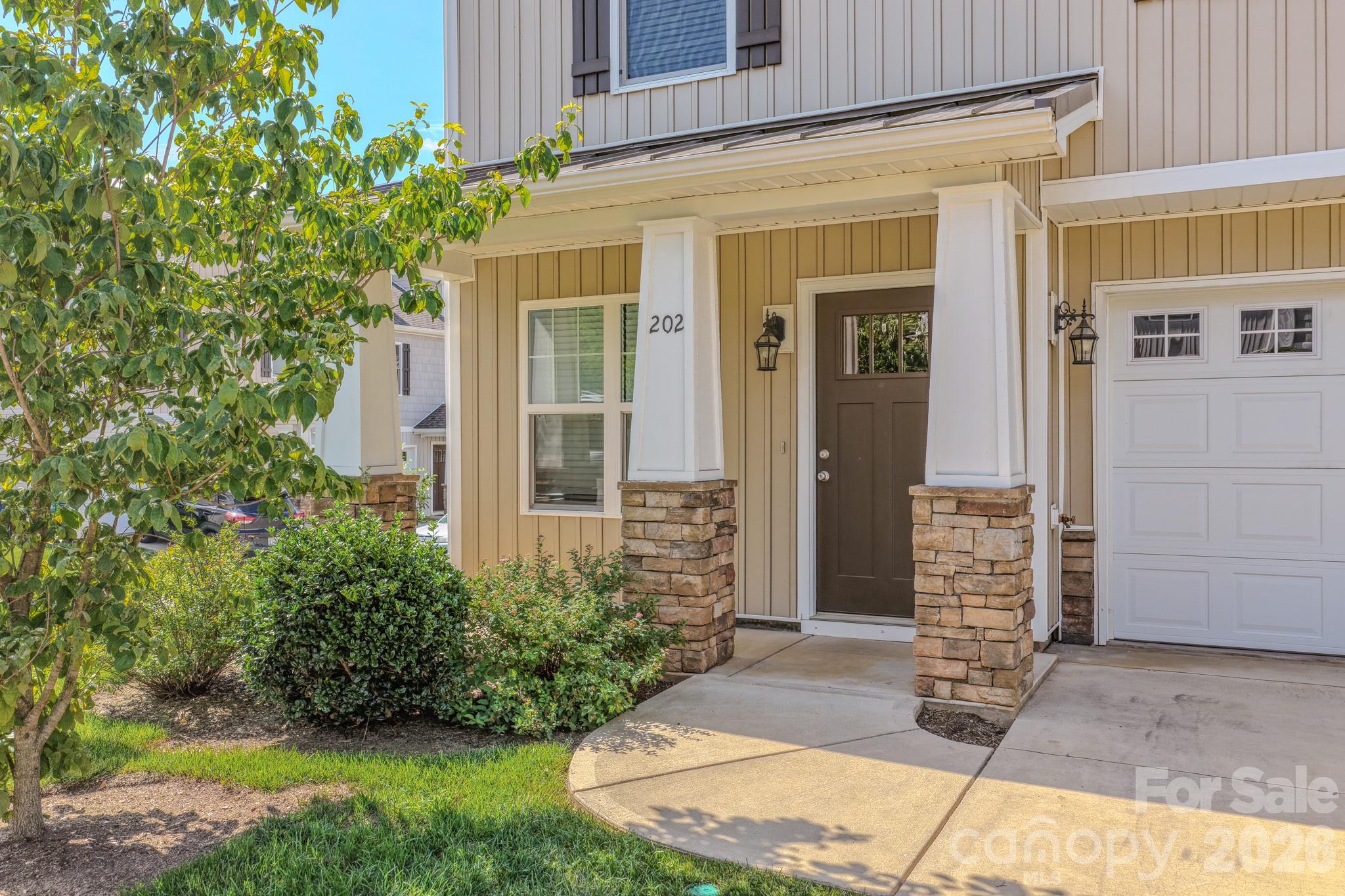 202 Stoney Point Way