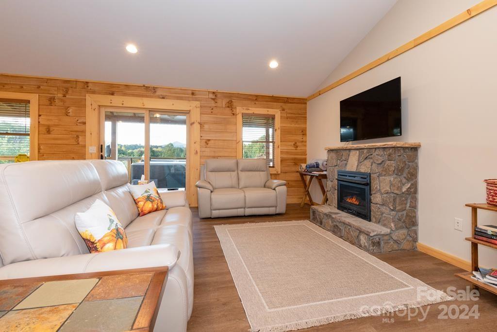 199 Brookview Lane