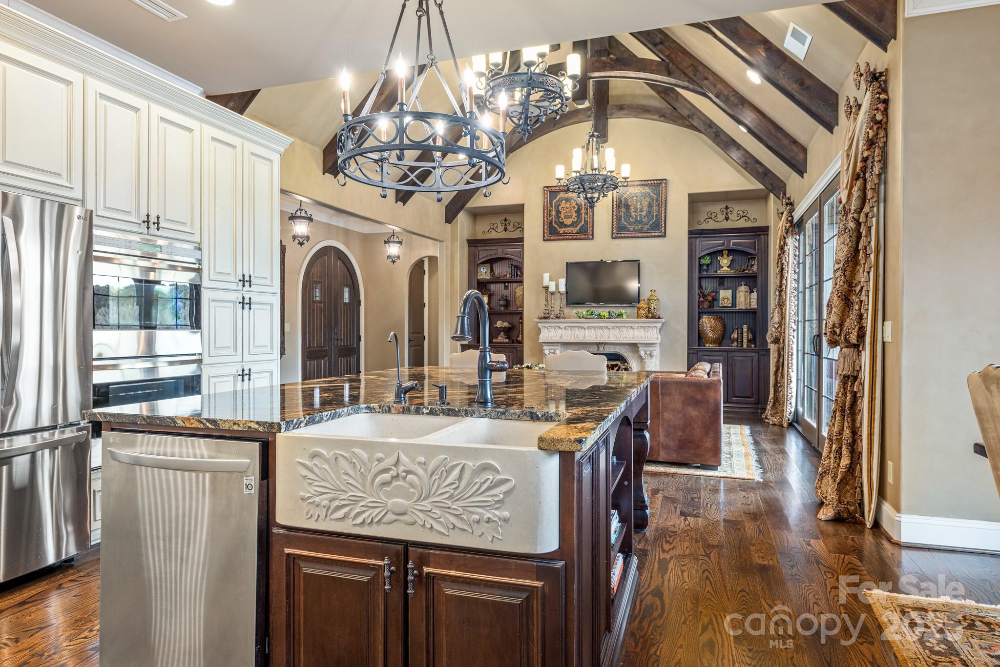 River Lakes - Residential