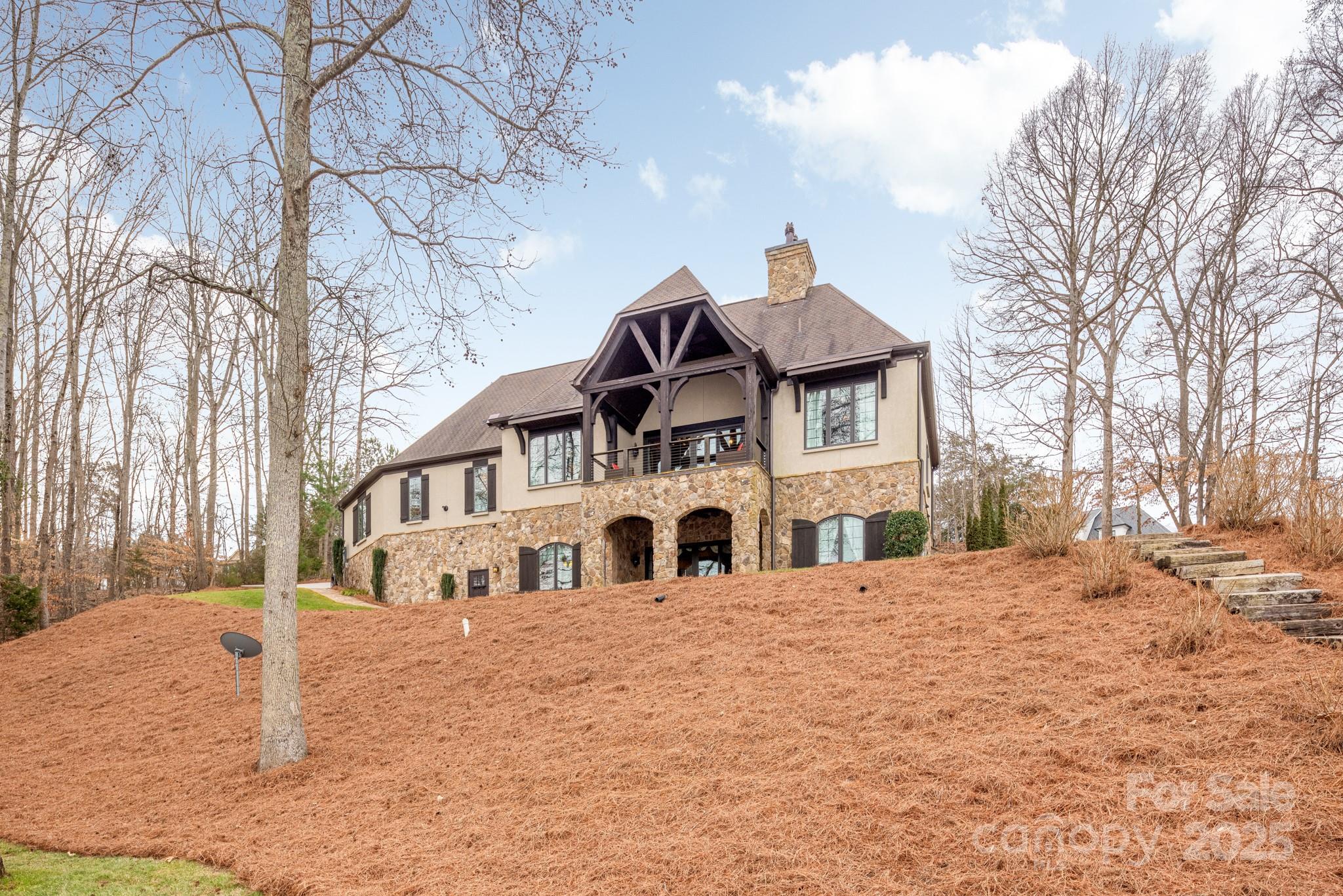 River Lakes - Residential