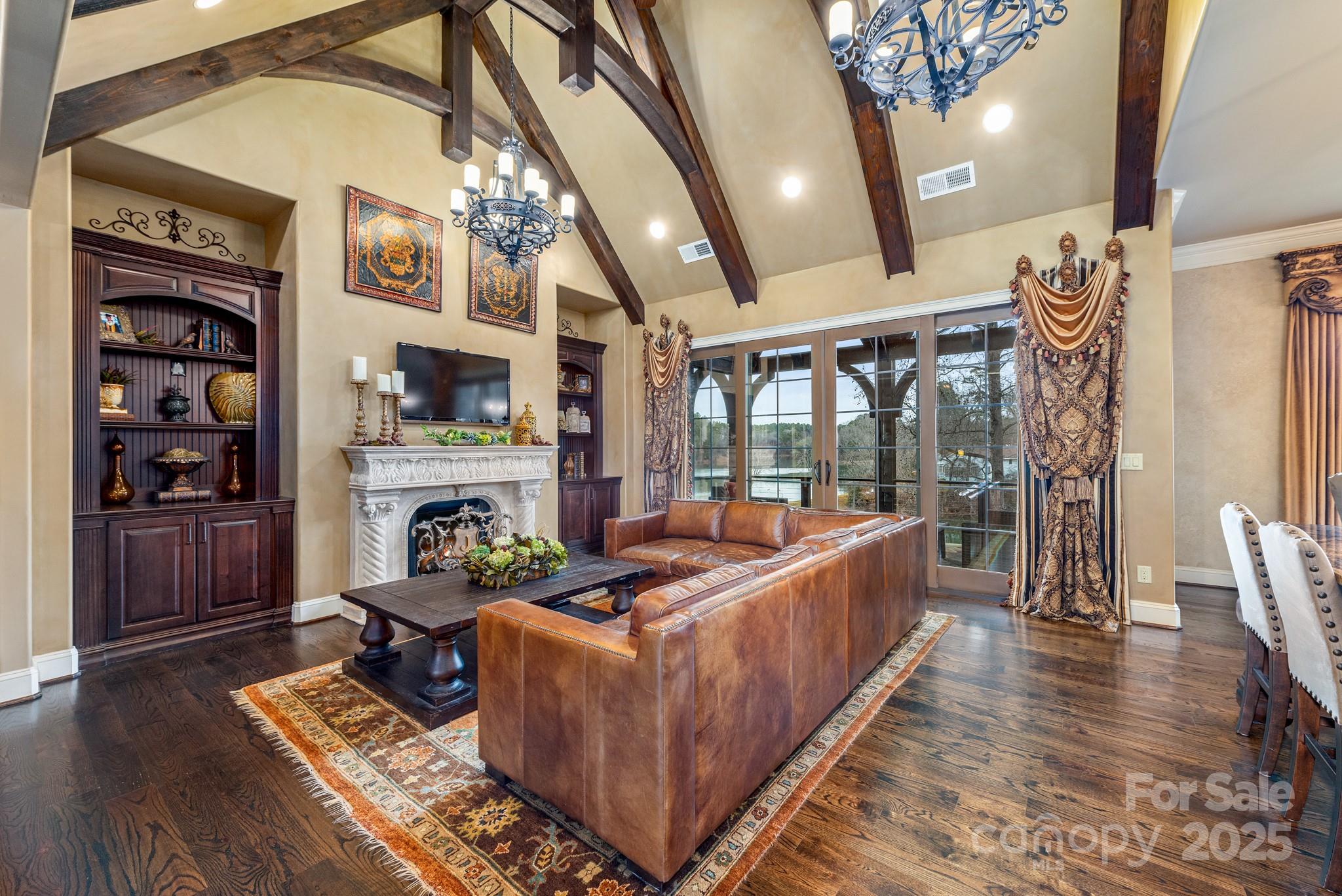 River Lakes - Residential