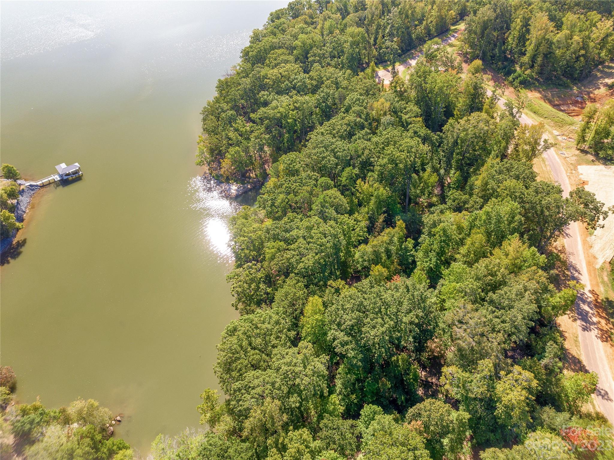 McLean - South Shore - Land