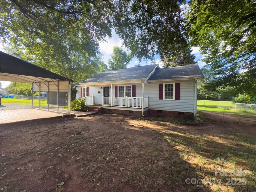 Welcome to 4050 Mt. Gallant Road- a beautifully maintained home nestled on a spacious lot in Rock Hill!! This charming property offers the perfect blend of comfort, privacy and convenience. Inside, you will find 3 bedrooms, 2 bedrooms, a bright living room and updated kitchen ideal for both everyday living and entertaining. enjoy quiet mornings or evenings on the cozy front porch. Located just minutes from local parks, shopping, schools and 1-77. This home offers the best of both worlds- a serene setting with easy access to everything Rock Hill and Lake Wylie has to offer. Don't miss your opportunity to call this gem home! House is eligible for 100% financing through USDA.