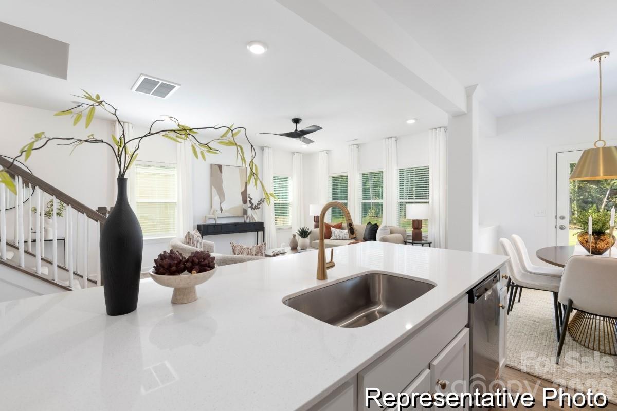 1103 Lorrie Lane 416
