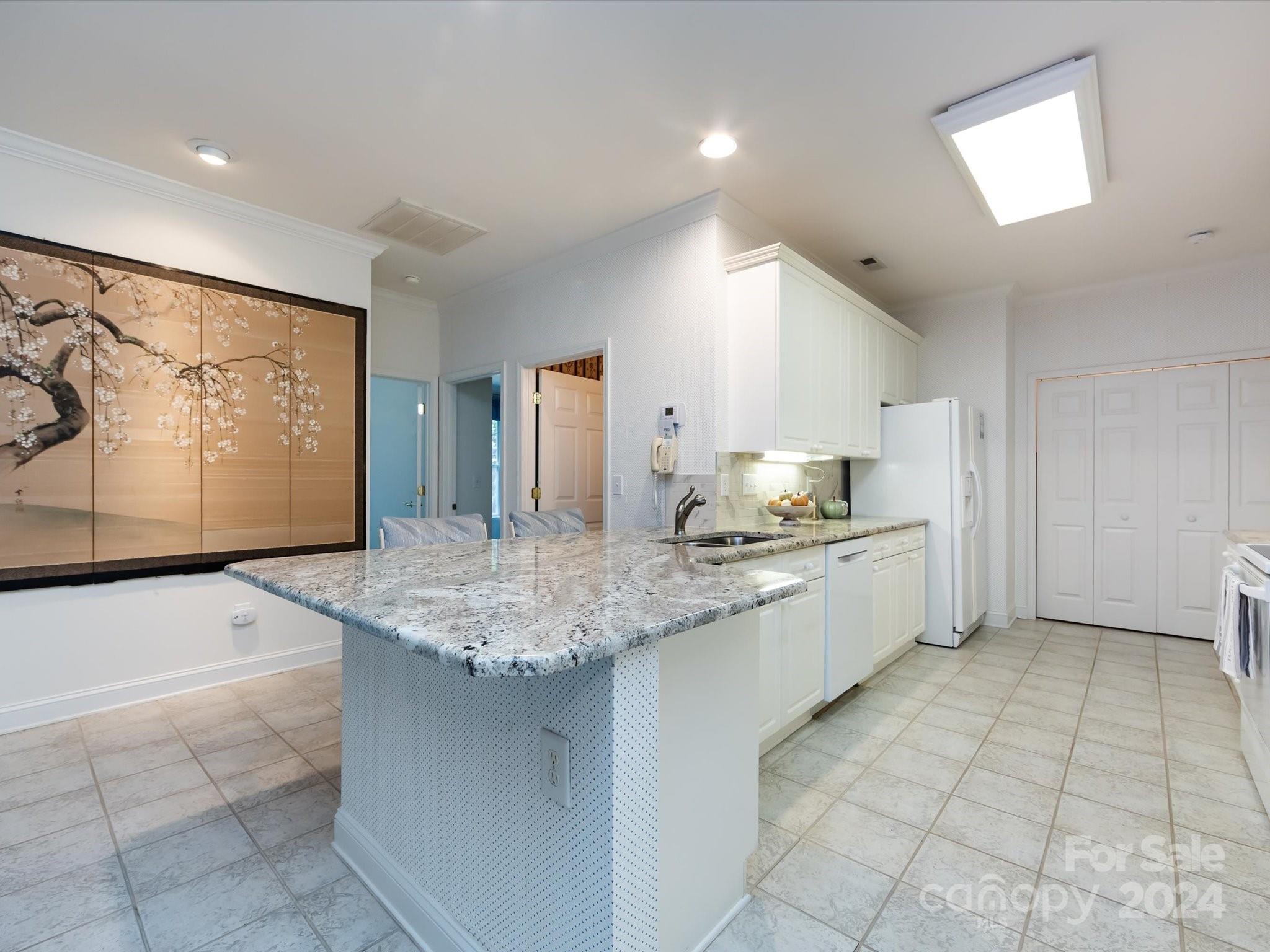 Mint Lake Village - Residential