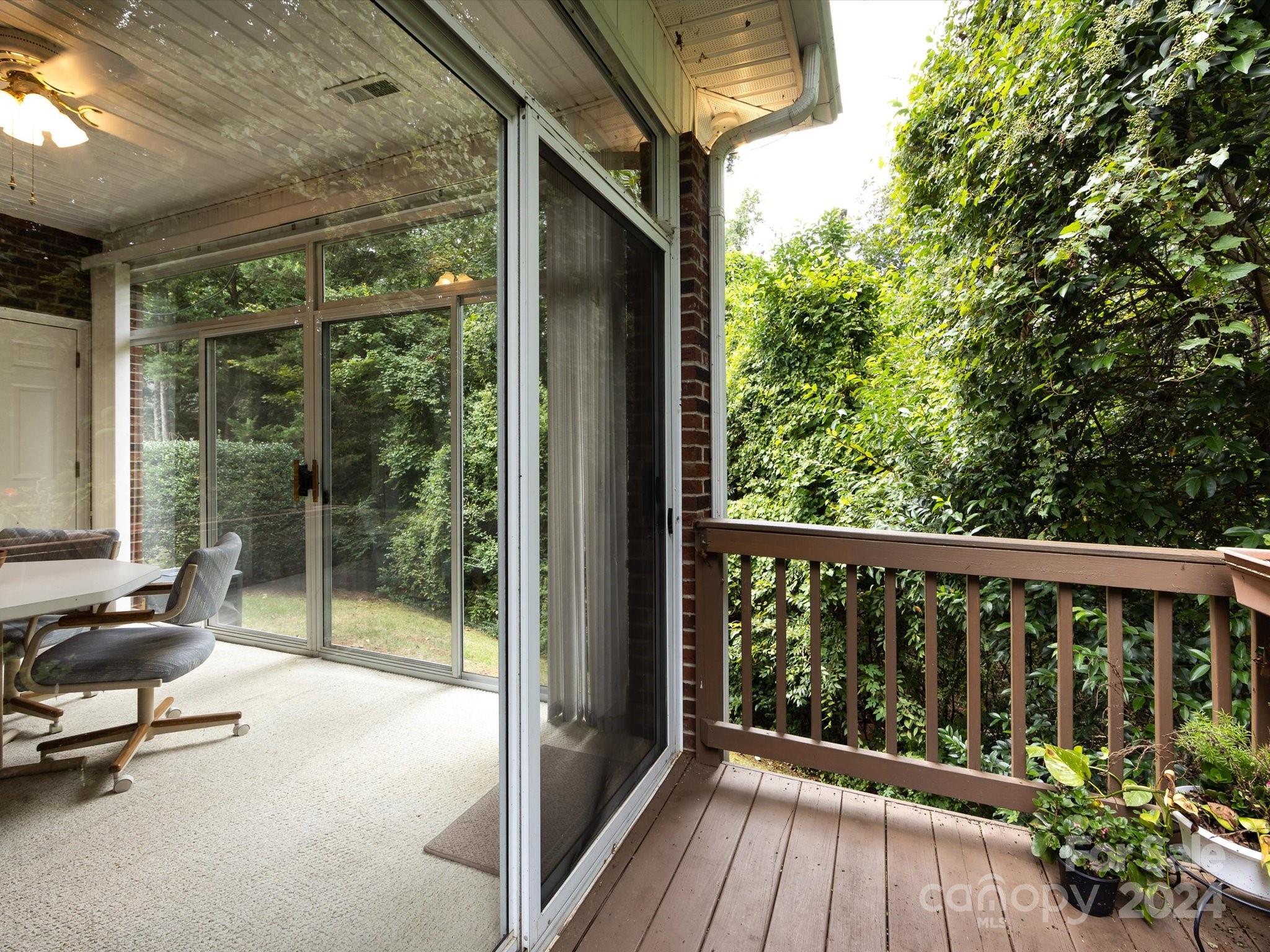 Mint Lake Village - Residential