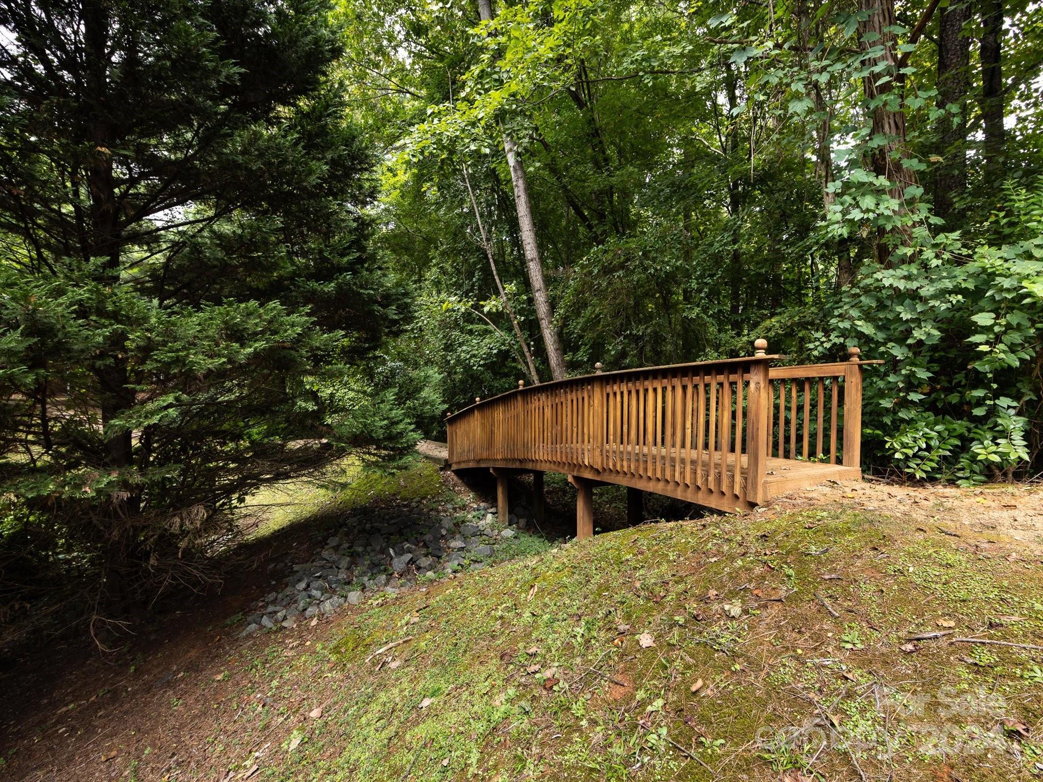 Mint Lake Village - Residential