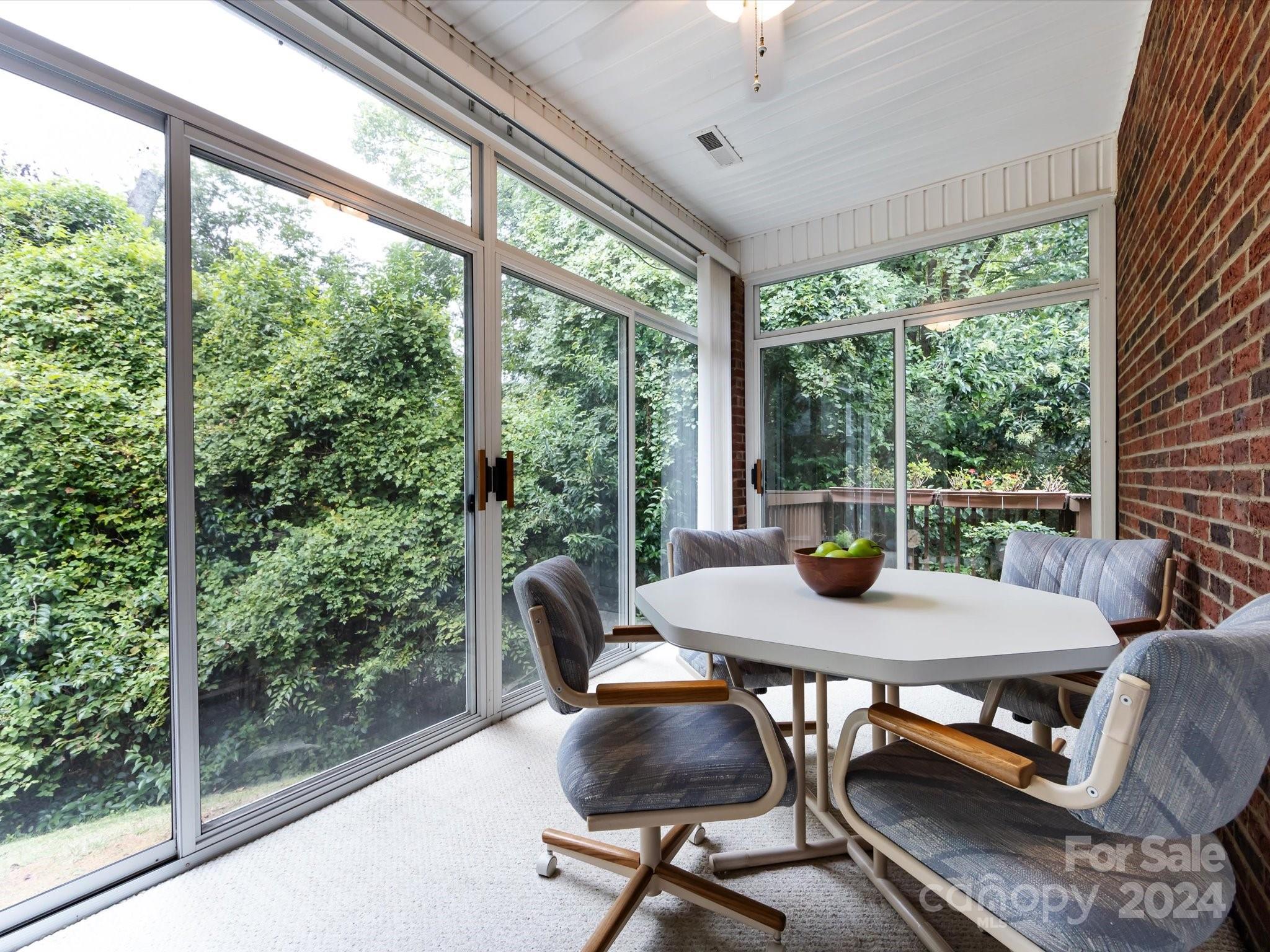 Mint Lake Village - Residential