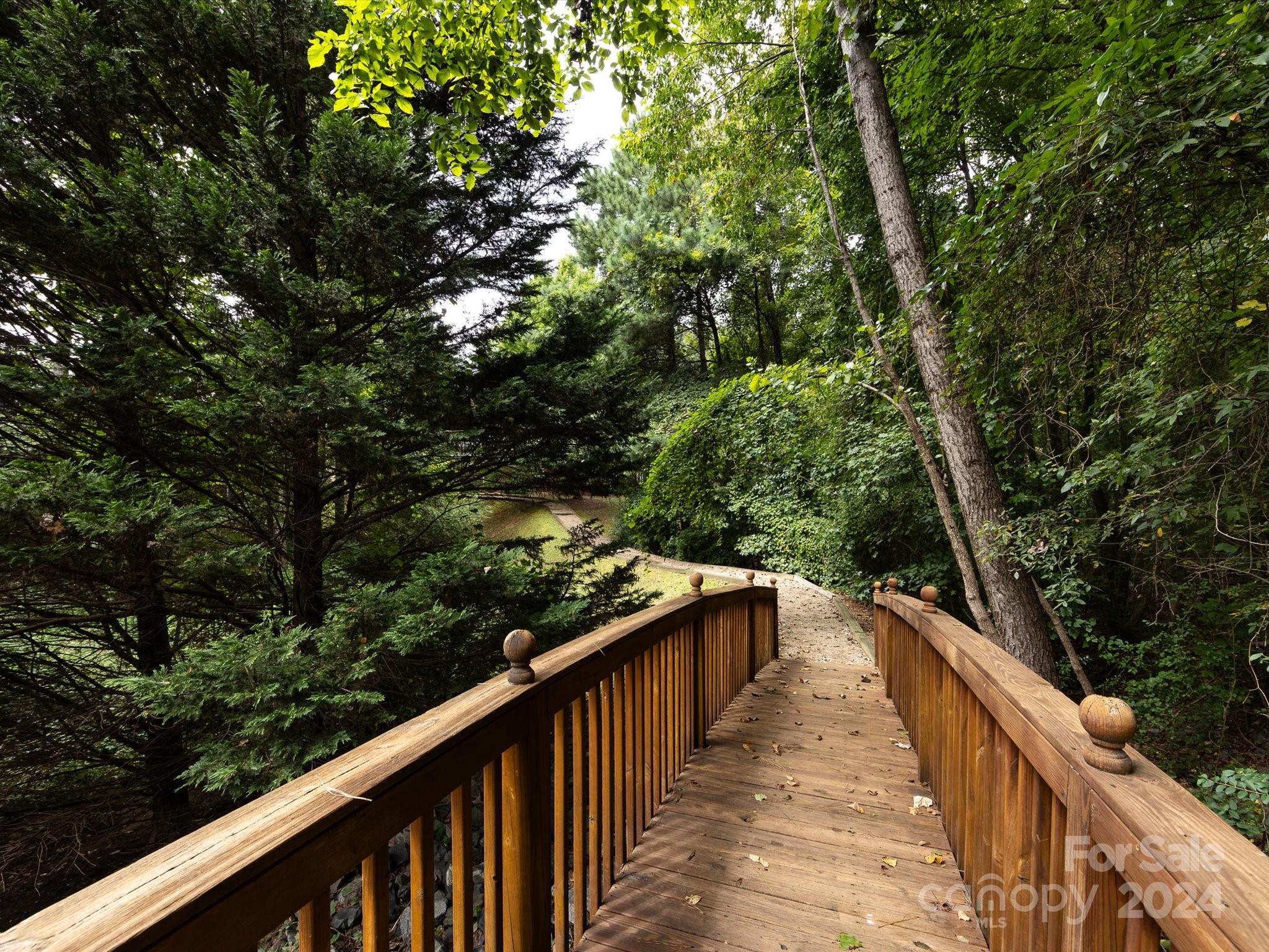 Mint Lake Village - Residential