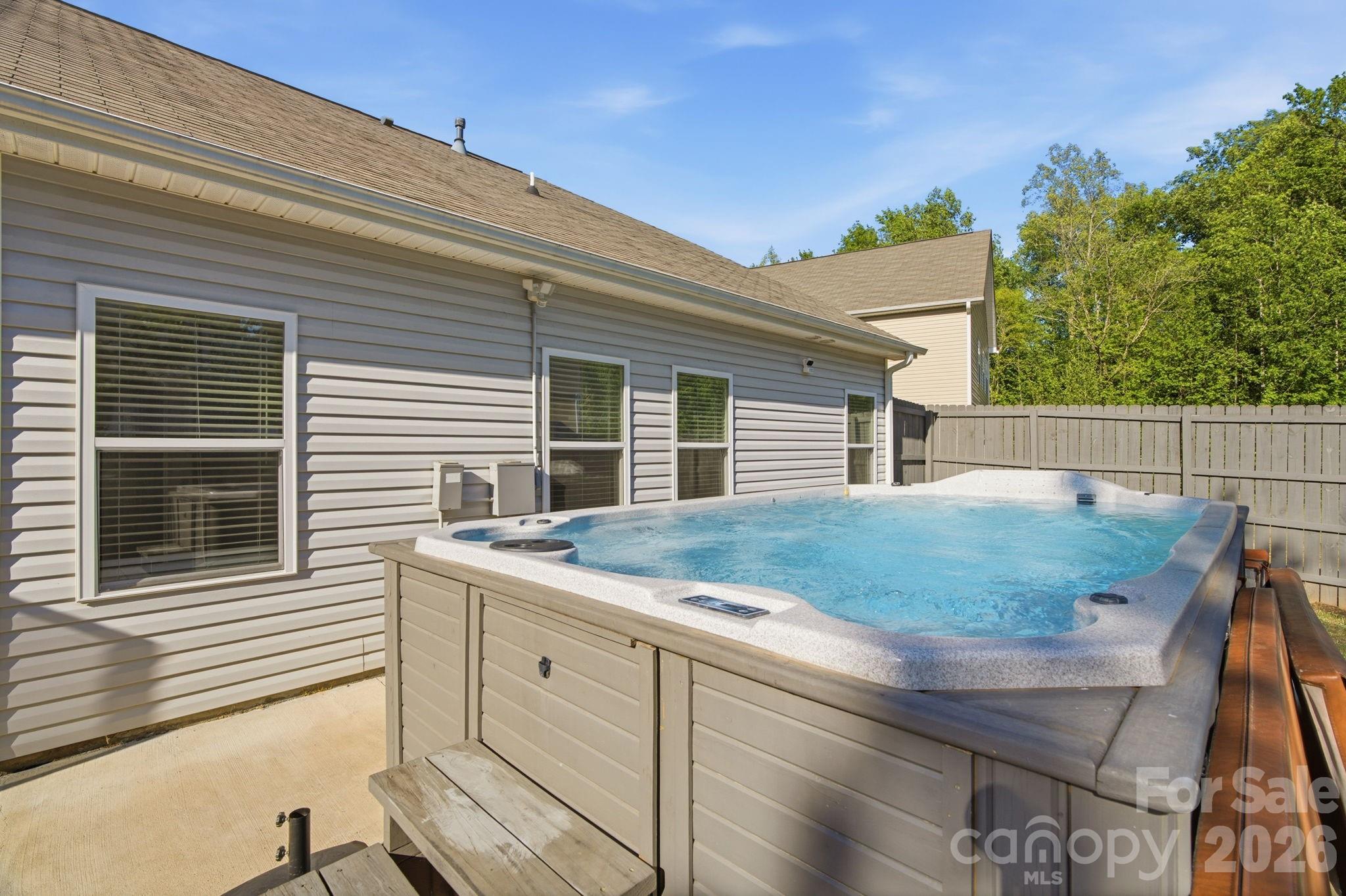 Oakview Commons - Residential
