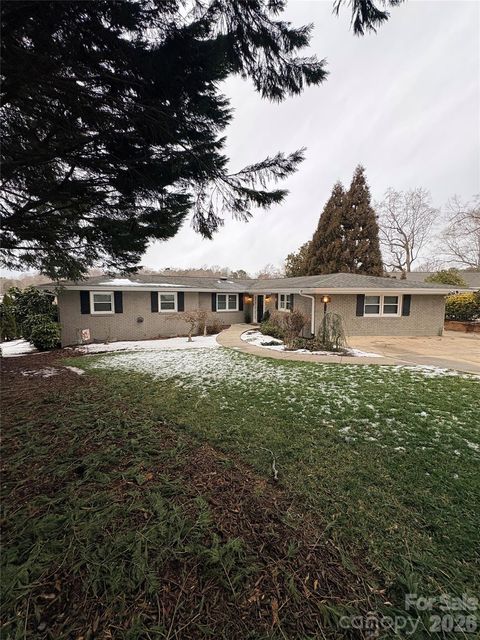 3267 Miners Cove Court Denver NC 28037