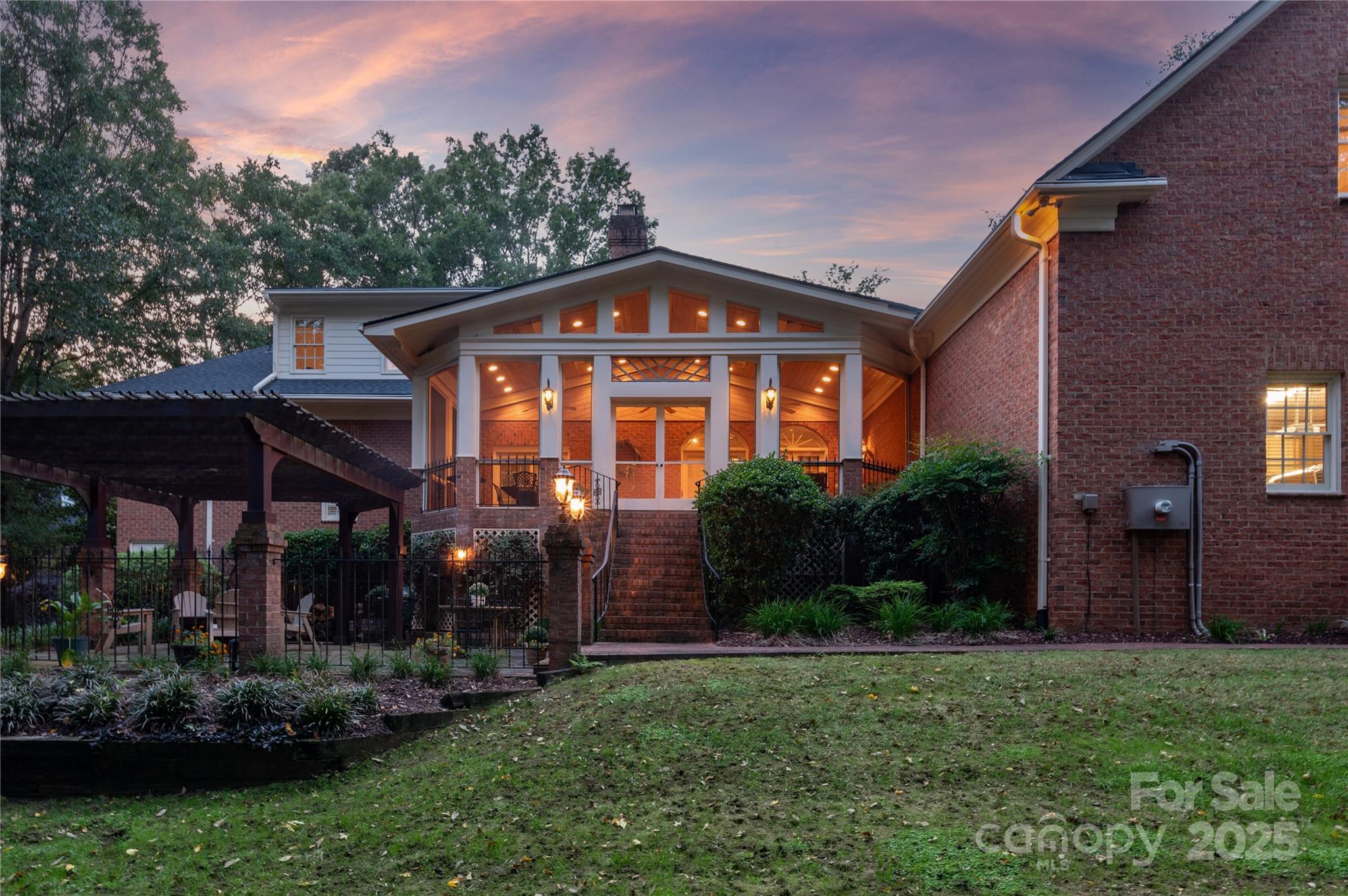 Quail Hollow - Residential