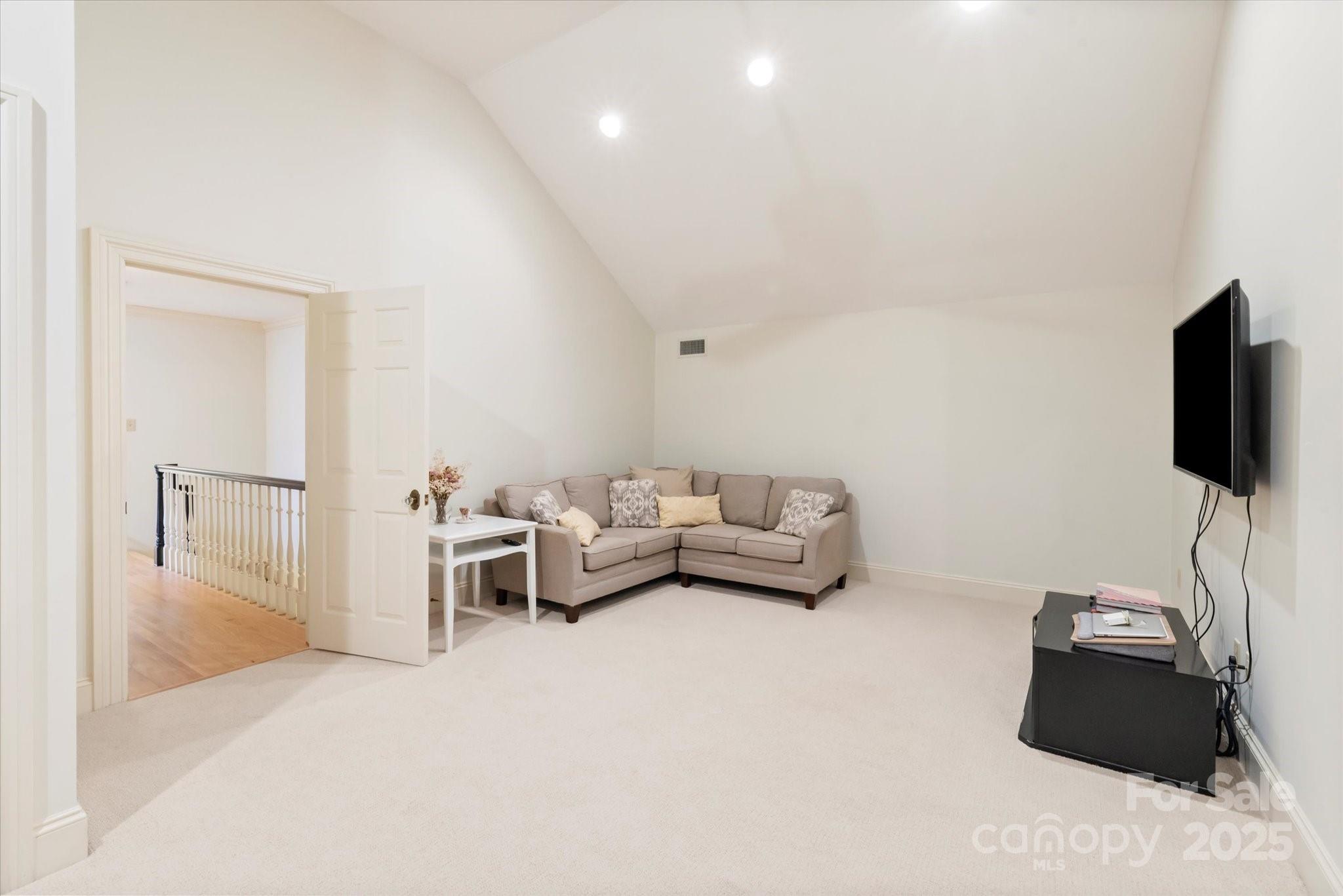 Quail Hollow - Residential