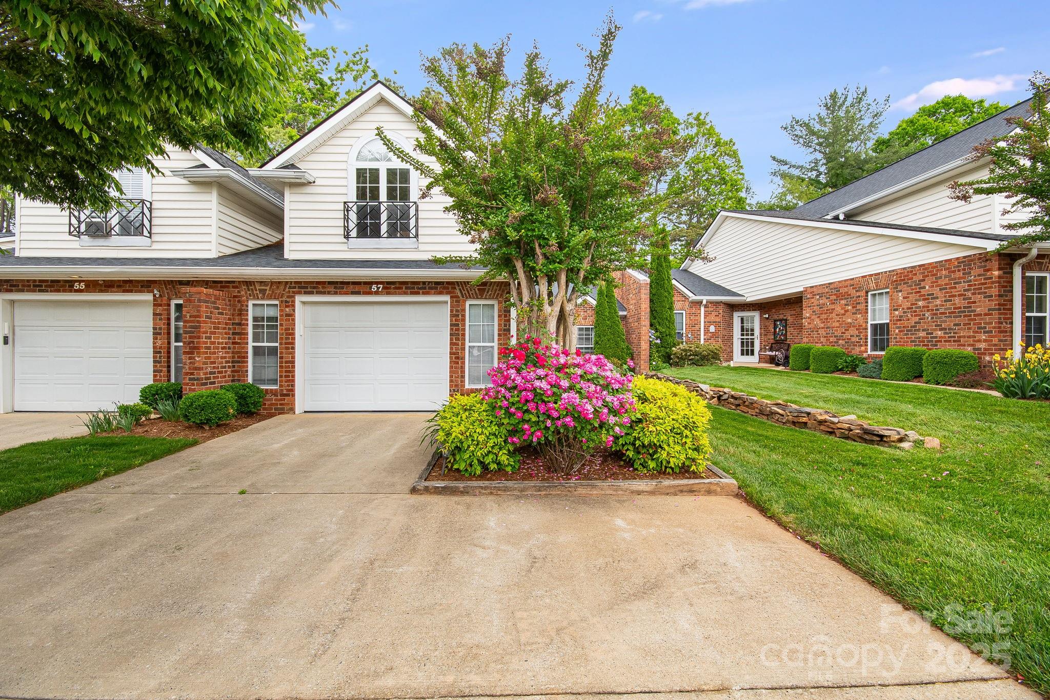57 Lake Pointe Circle
