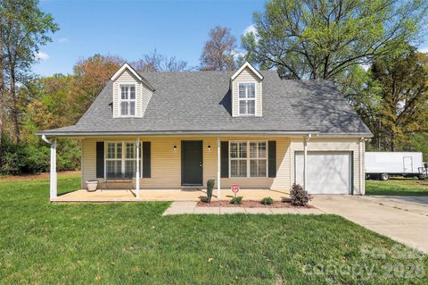 612 Flowe Drive Charlotte NC 28213