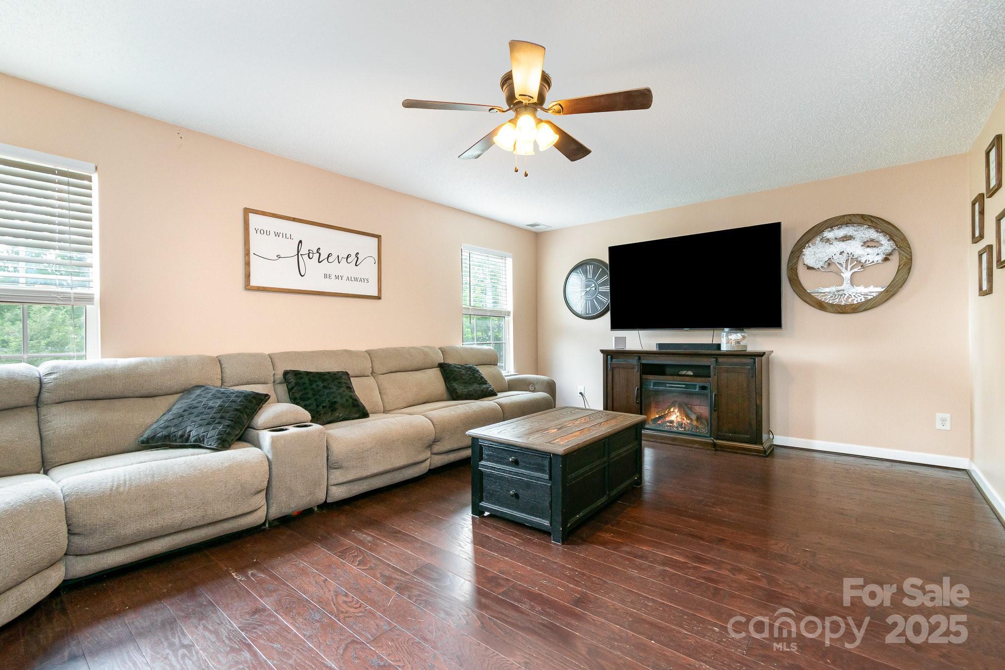 4002 Solomons Court