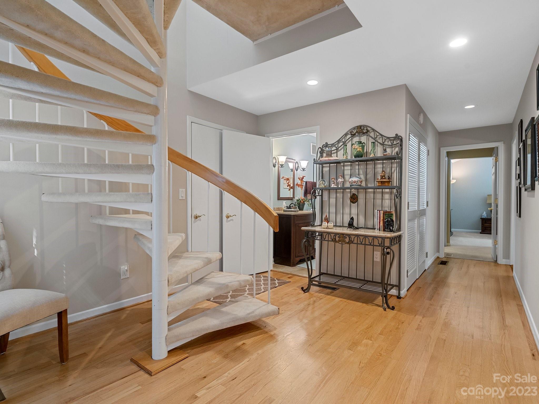 River Hills - Residential