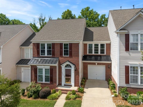 Photo of 14435 Greenpoint Lane, Huntersville, NC 28078 (MLS # 4401101)