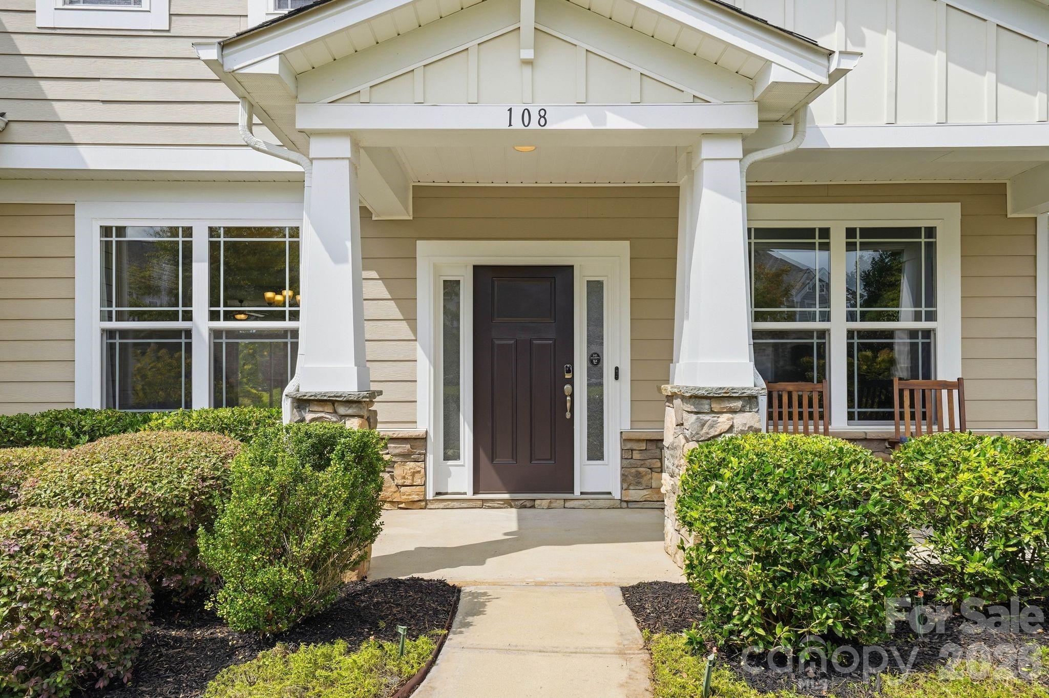 108 Heron Cove Loop