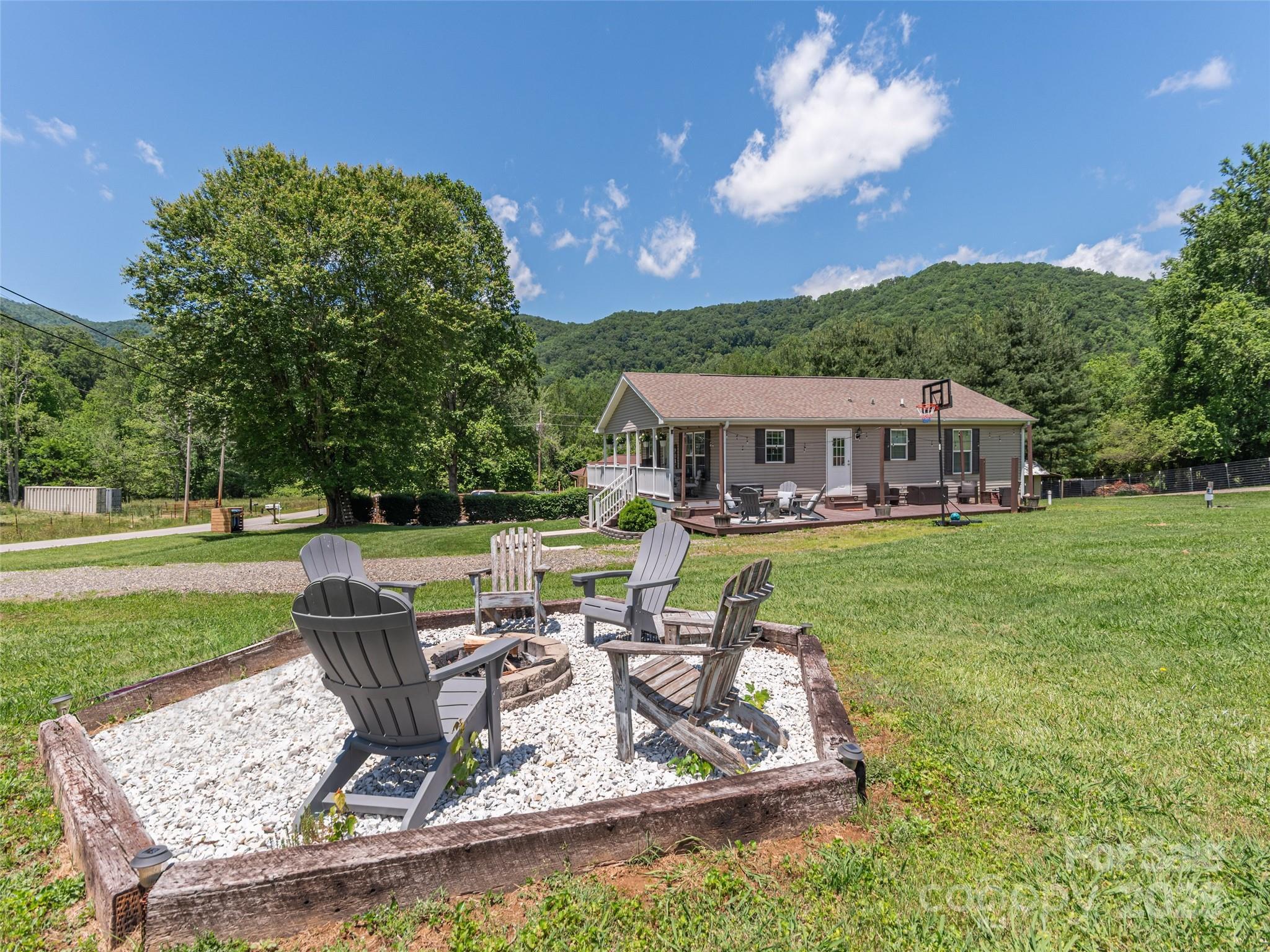 16 Sams Branch Road