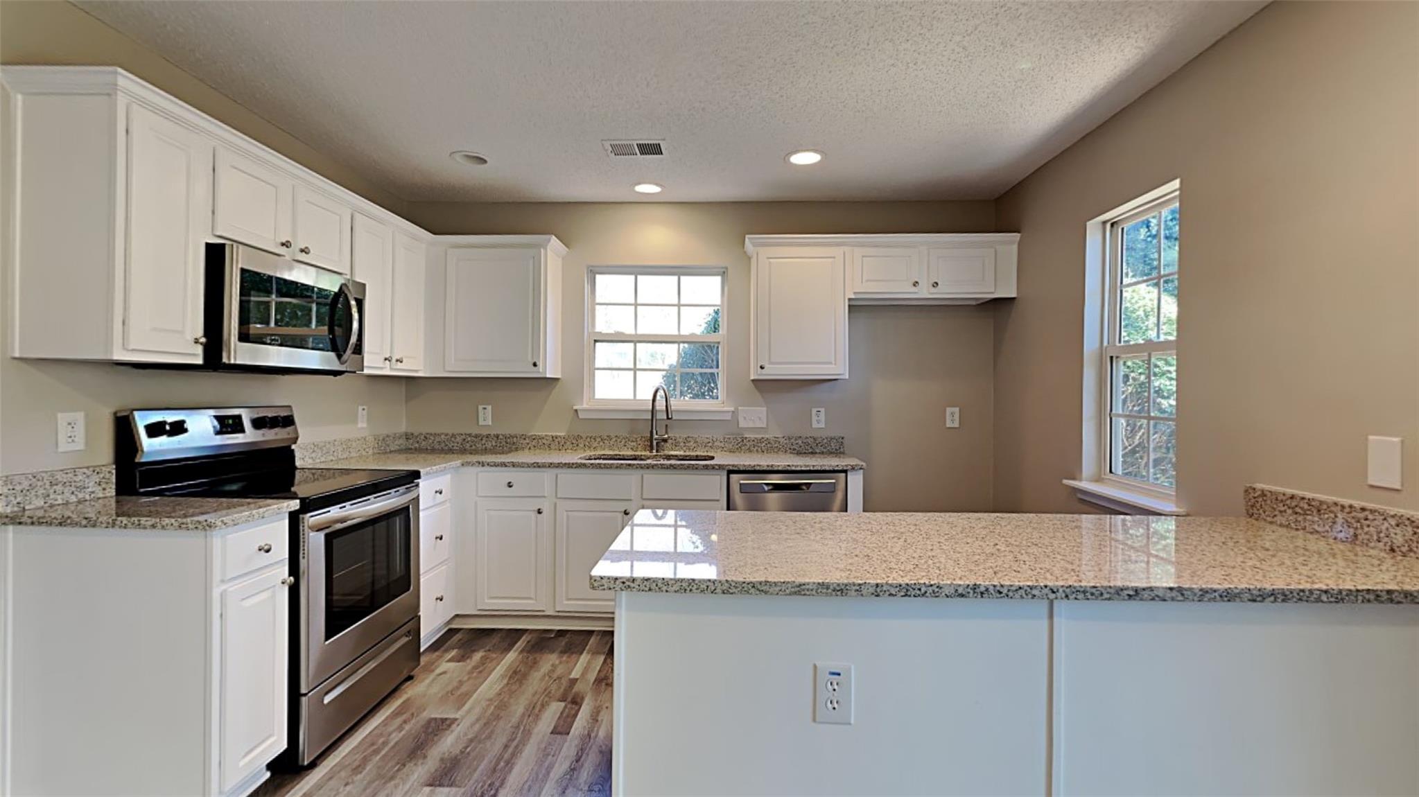 The Townes At River Crossing - Residential