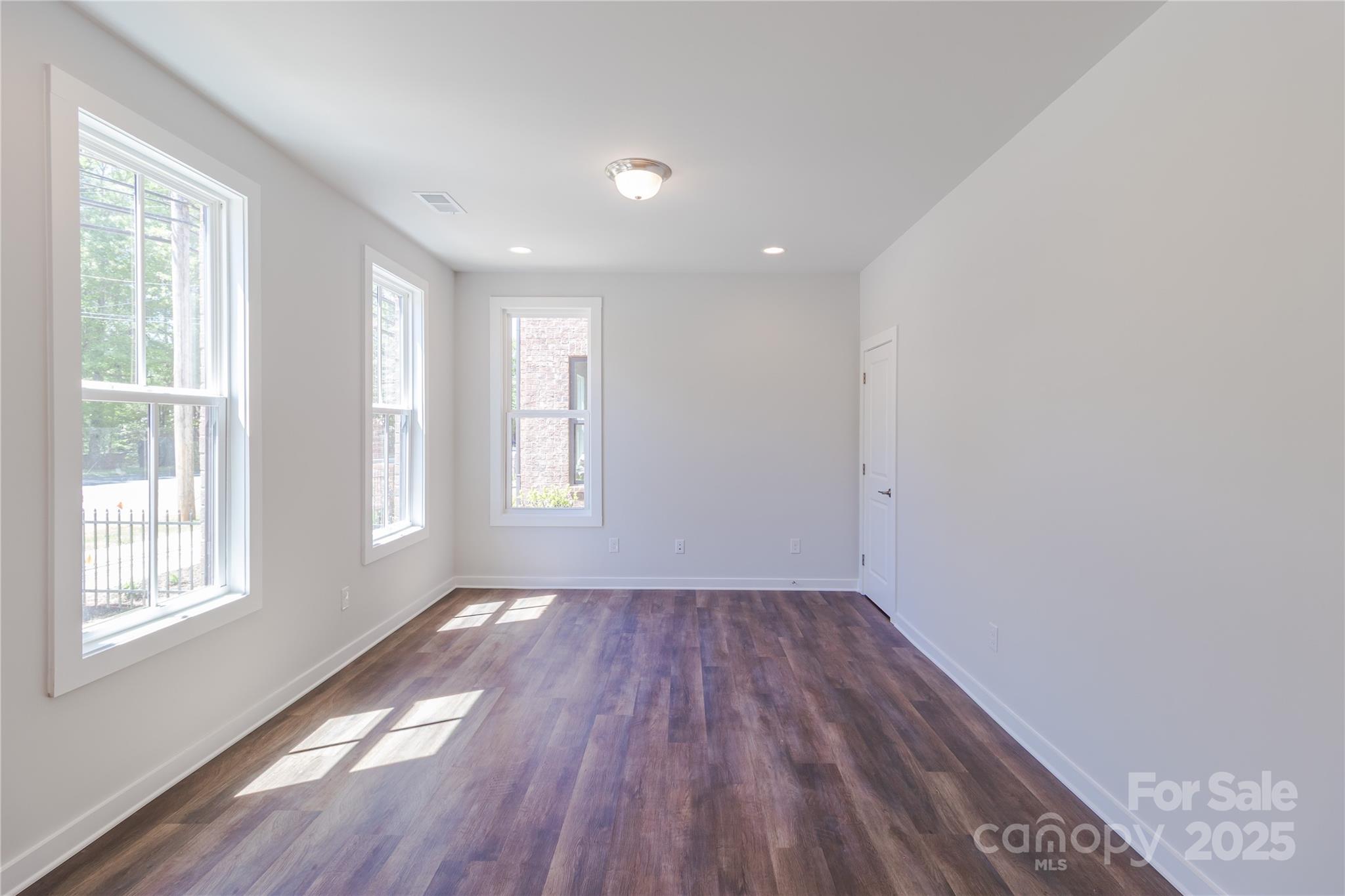 Walk23 - Residential