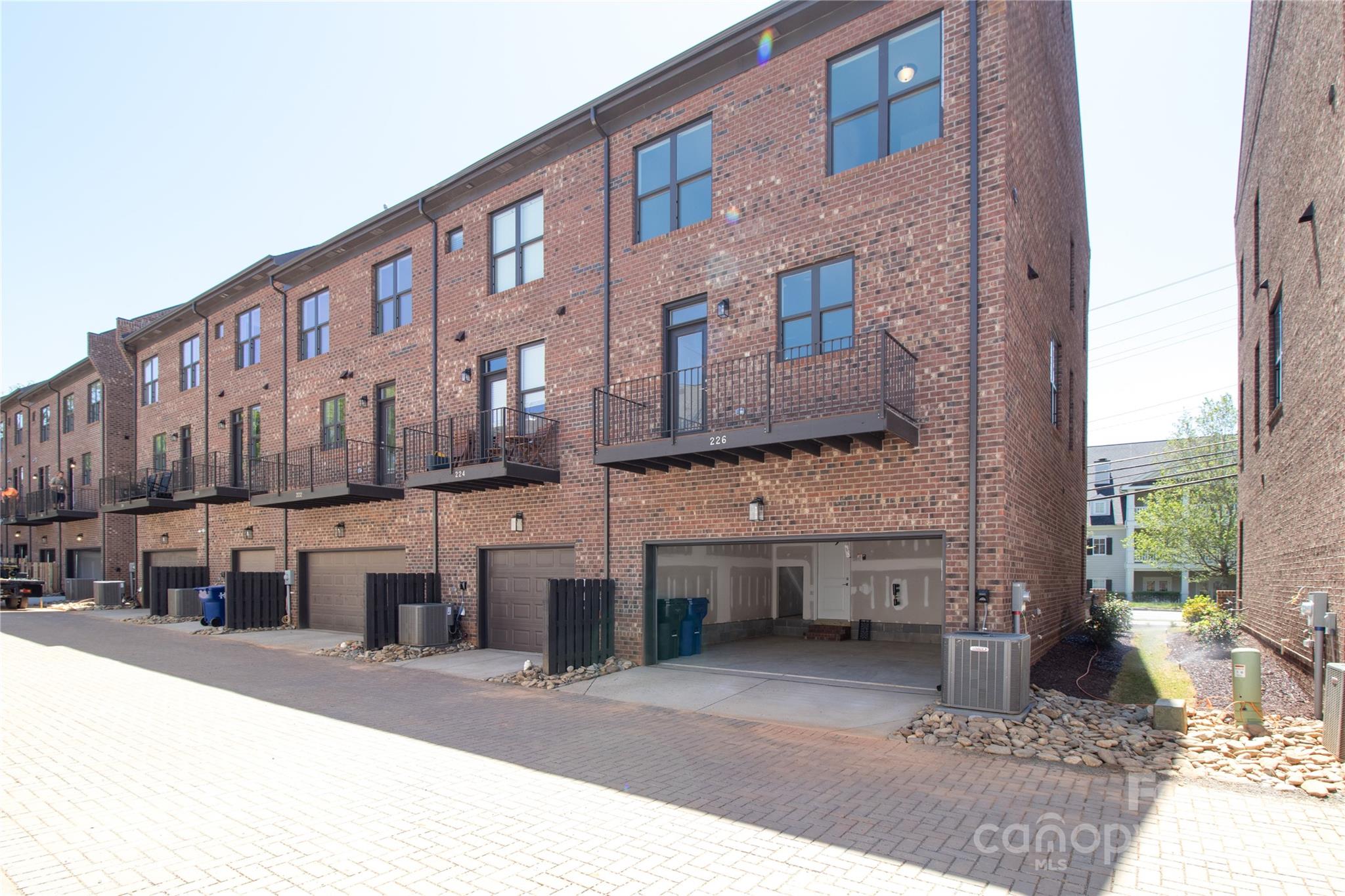 Walk23 - Residential