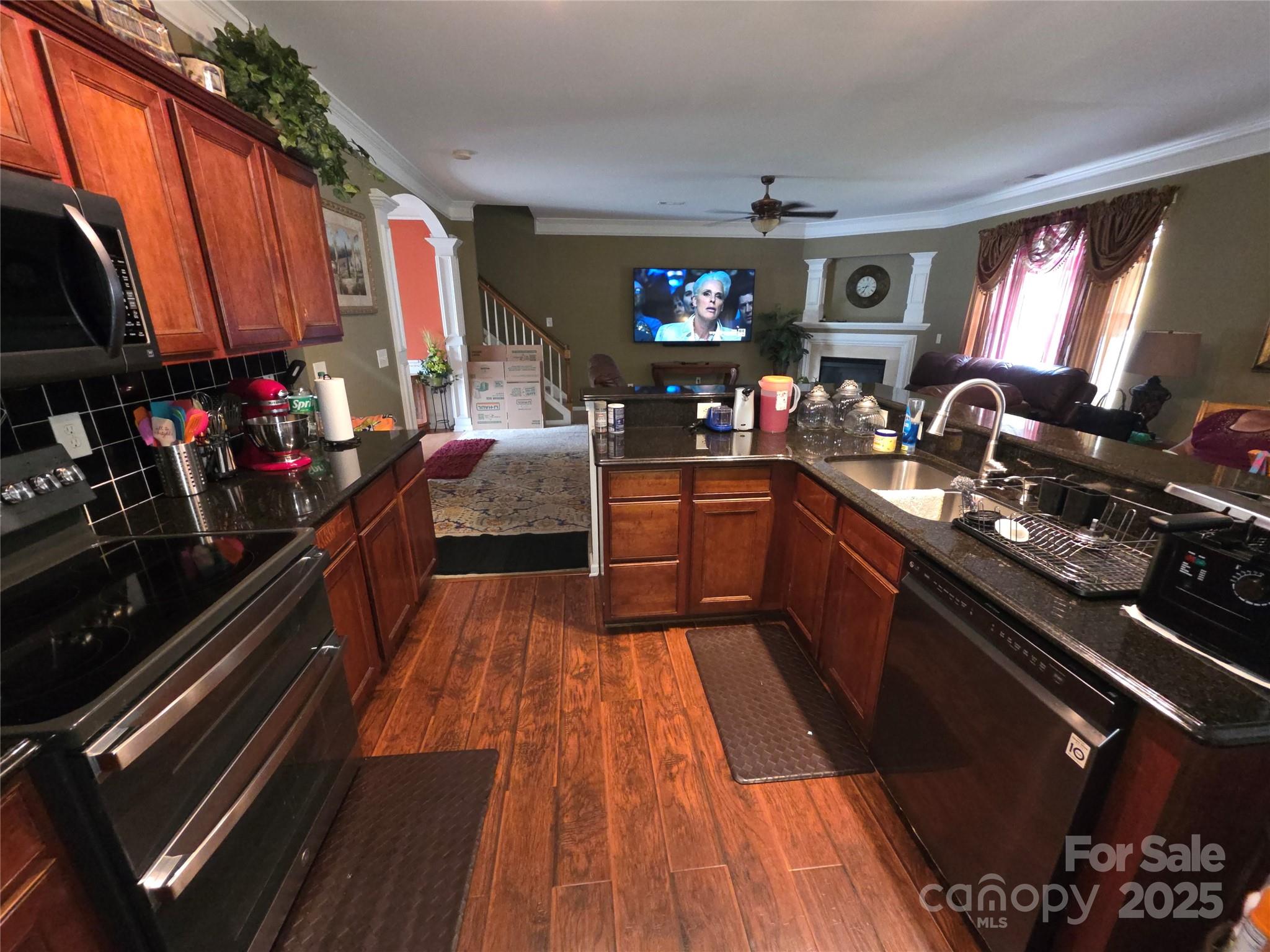3042 Ernest Russell Court