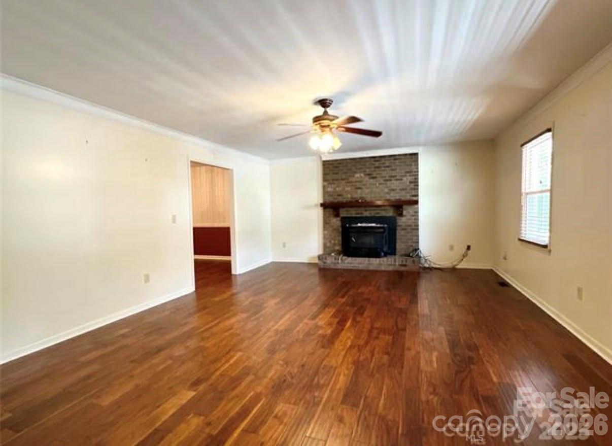 1164 Hidden Lake Drive 10