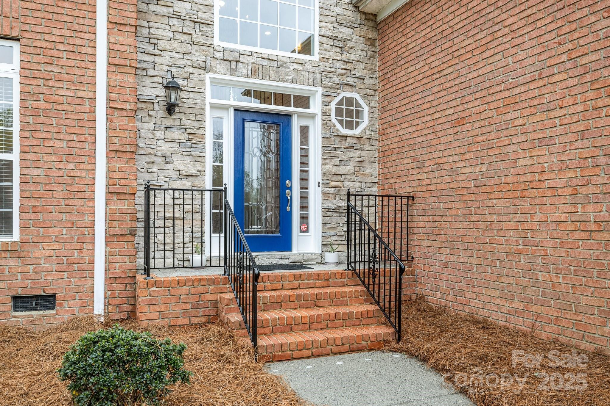 109 Stirling Heights Lane