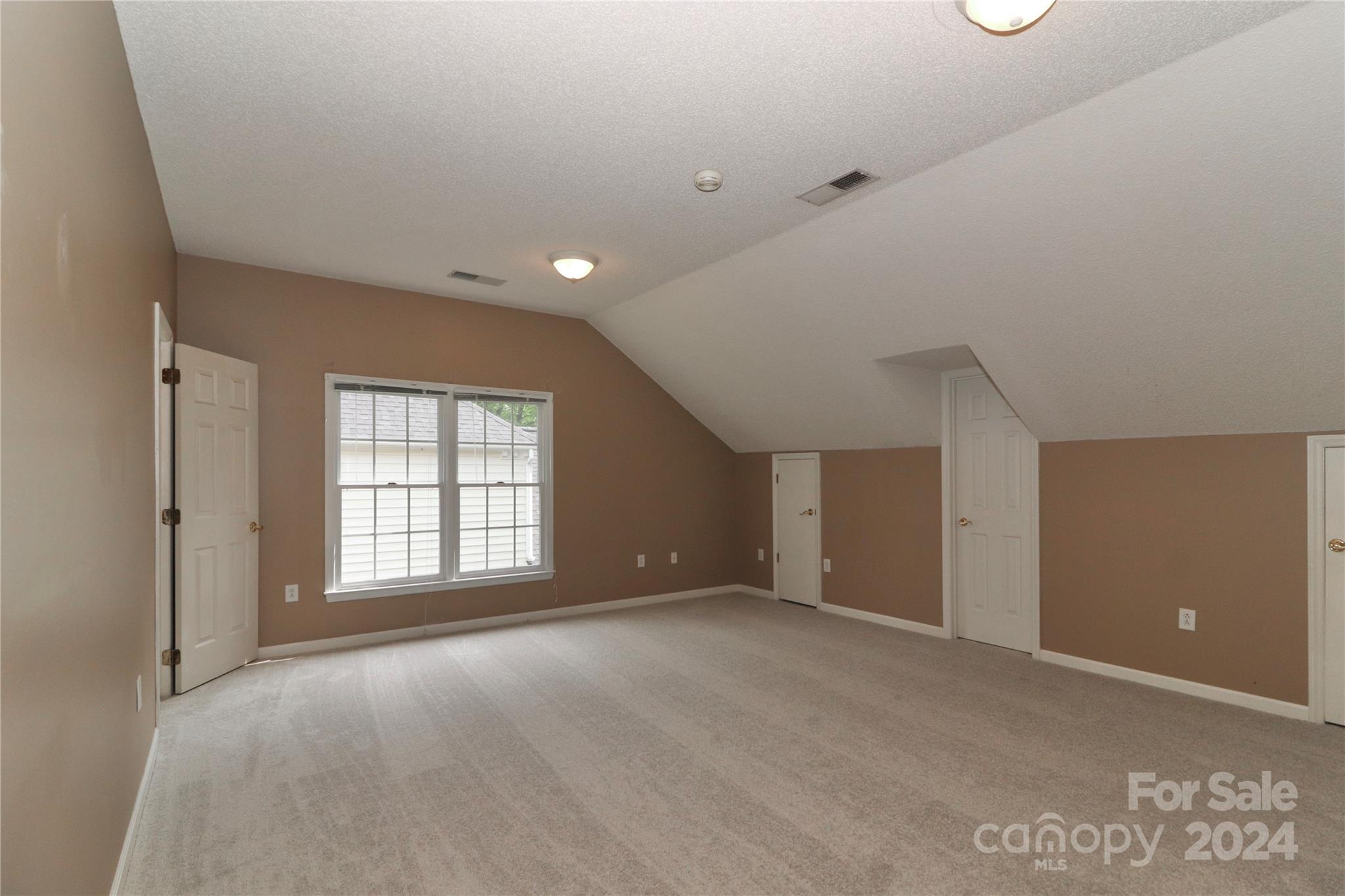 Highland Creek - Residential