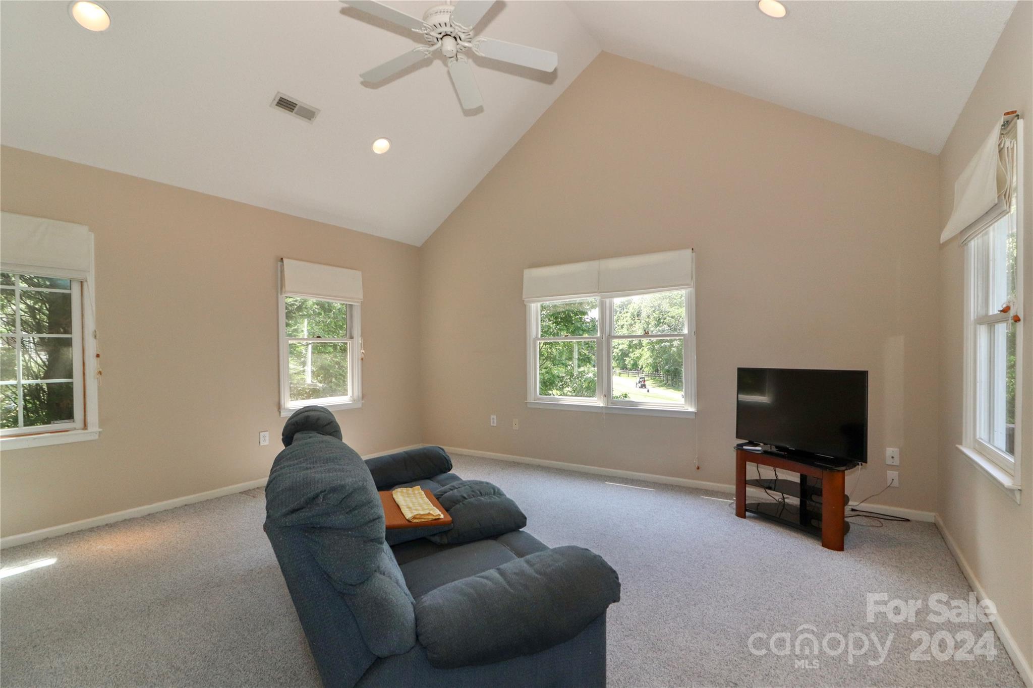 Highland Creek - Residential