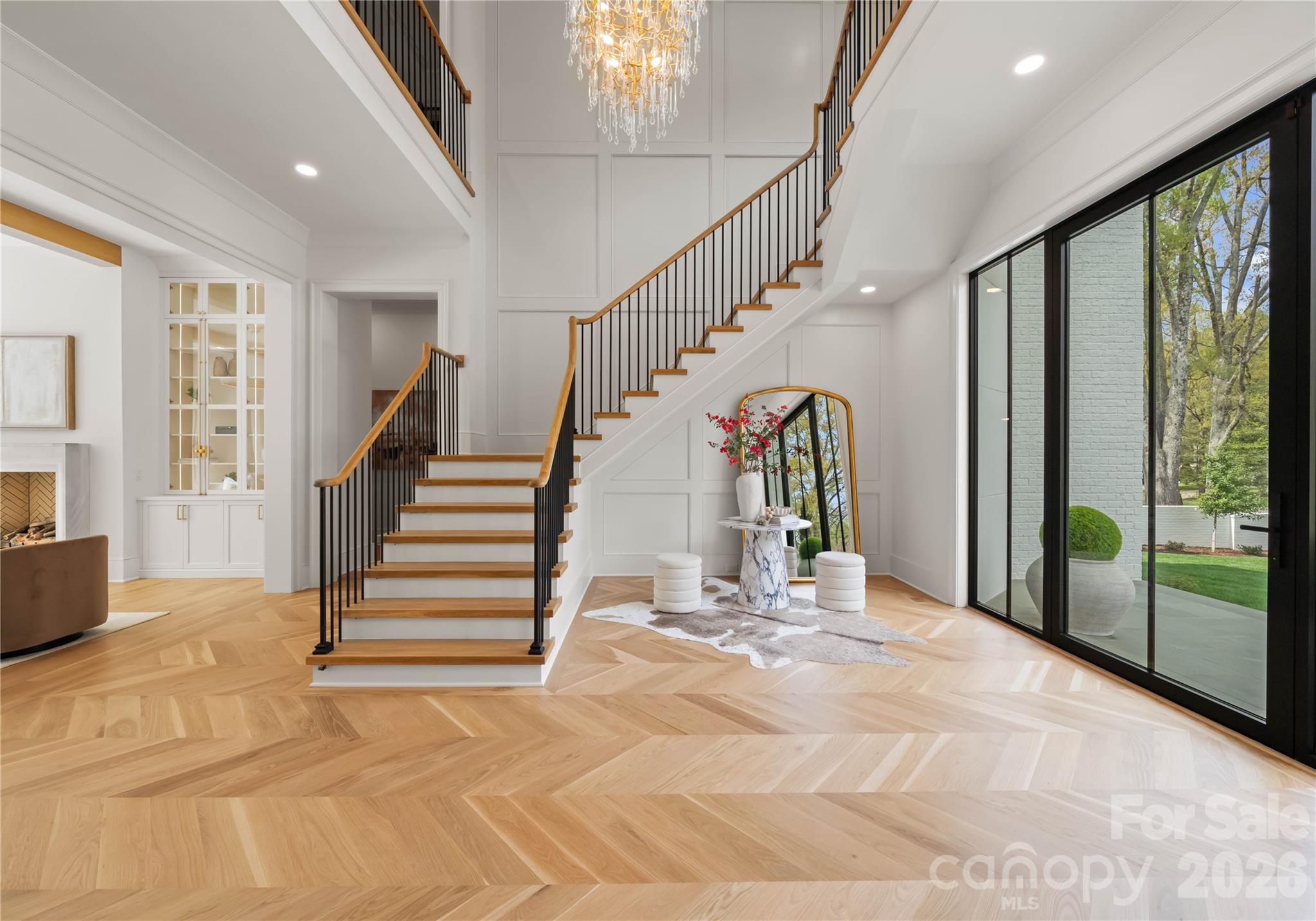 2208 Overhill Road 1