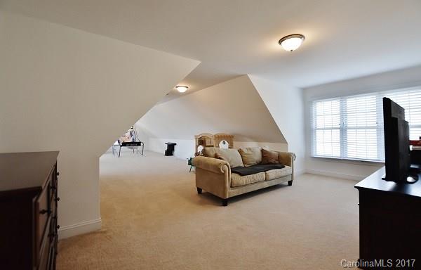 Macaulay - Residential Lease