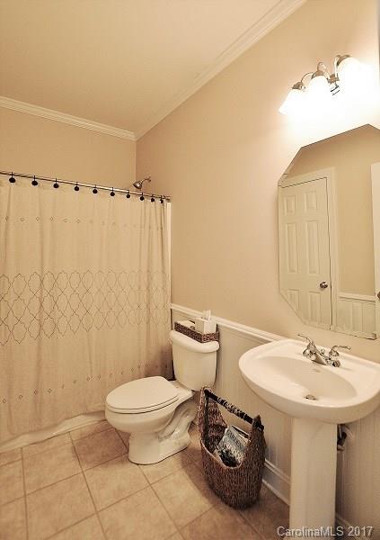 Macaulay - Residential Lease