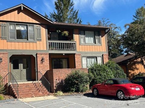 Photo of 1753 Haywood Manor Road #B, Hendersonville, NC 28791 (MLS # 4311502)