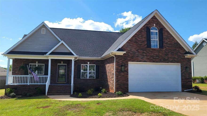 Recently refreshed home in a quiet and well maintained neighborhood north of Lancaster, less than half a mile from Highway 521. Spacious primary suite with tray ceilings, a walk in closet, an additional closet, garden tub, walk in shower, and dual vanities. The home features a split bedroom plan with a large great room with fireplace, a bonus room over the garage, two separate dining areas and both front and rear covered porches. New HVAC.