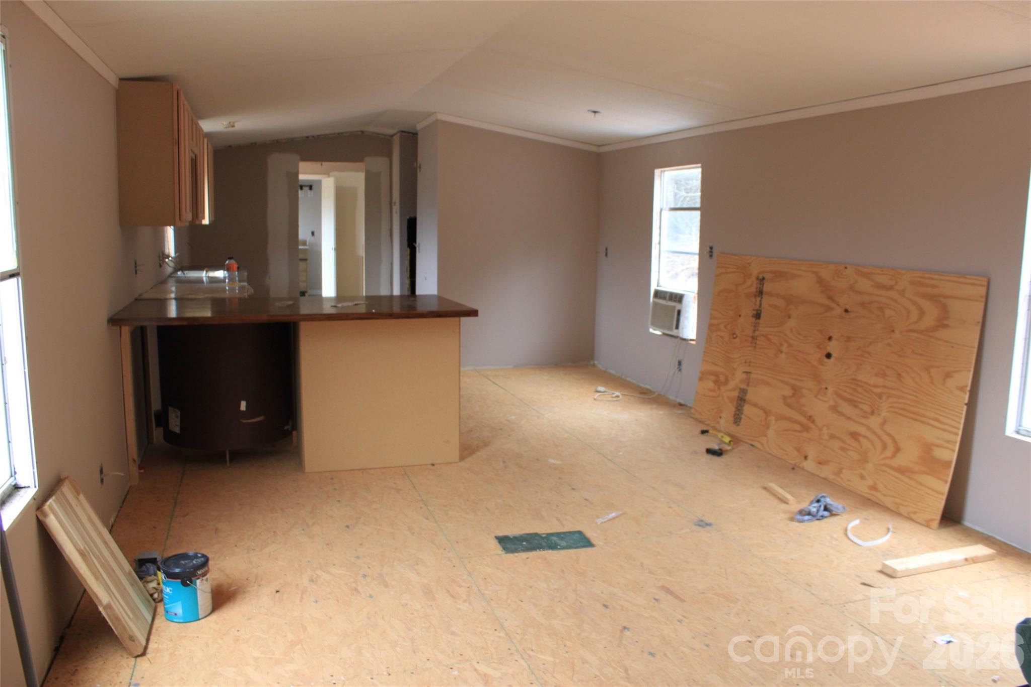 143 W Forest View Lane