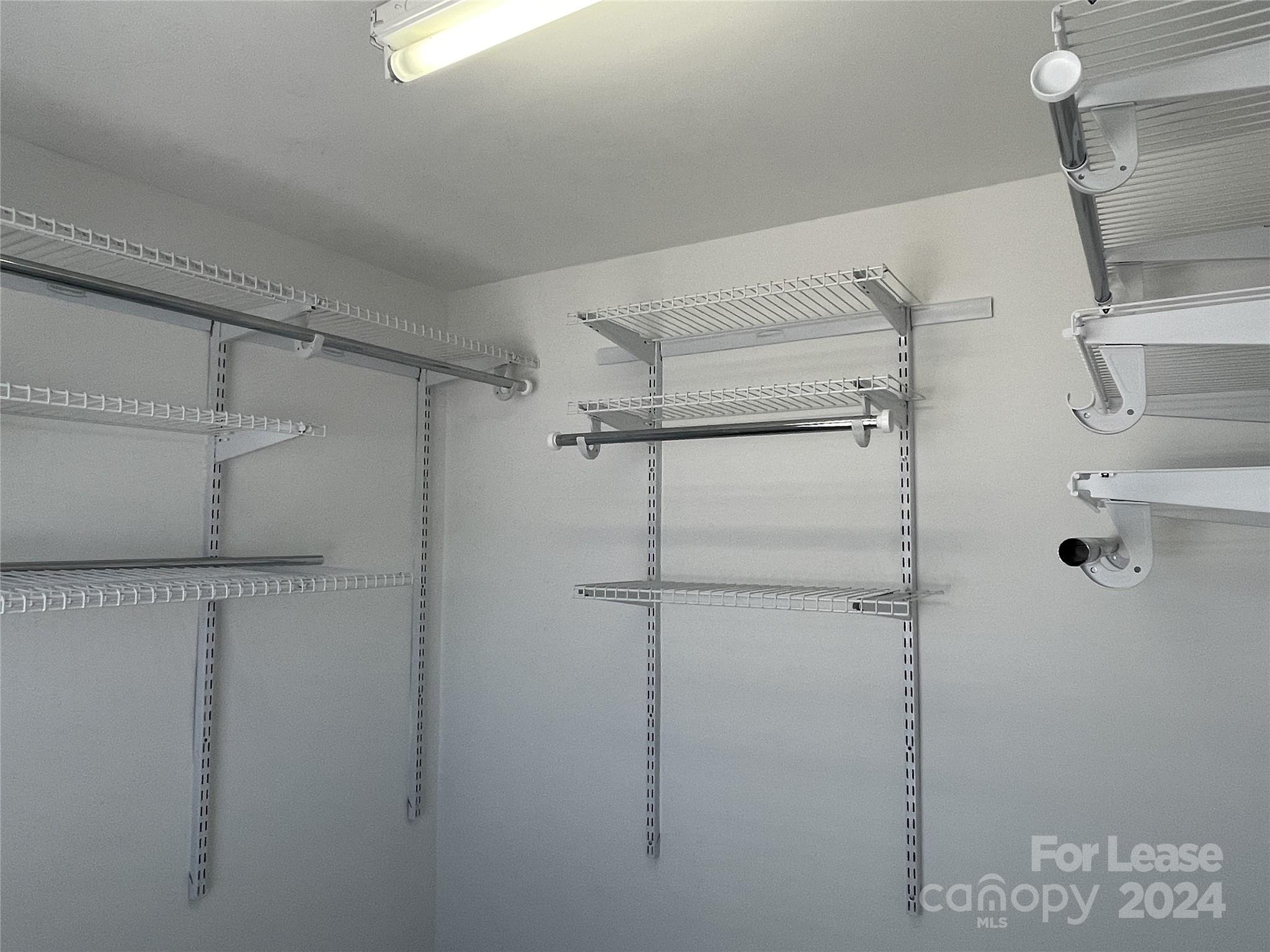 Hunting Creek - Residential Lease