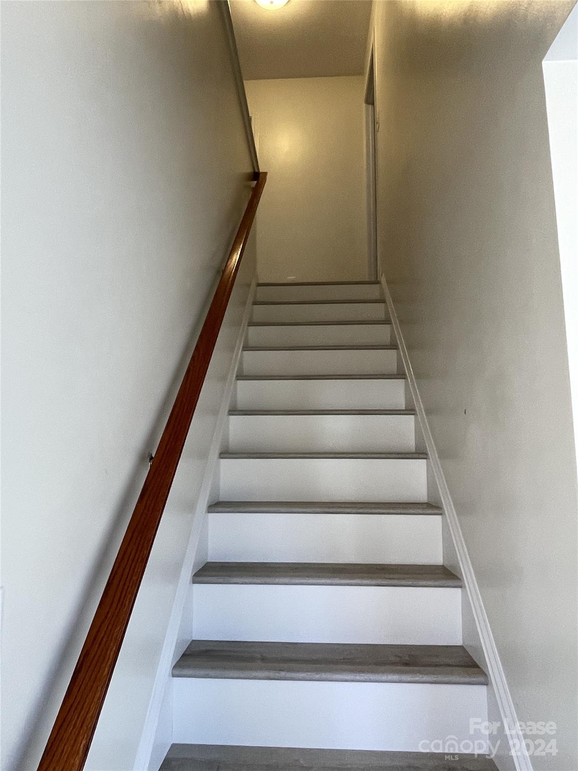 Hunting Creek - Residential Lease