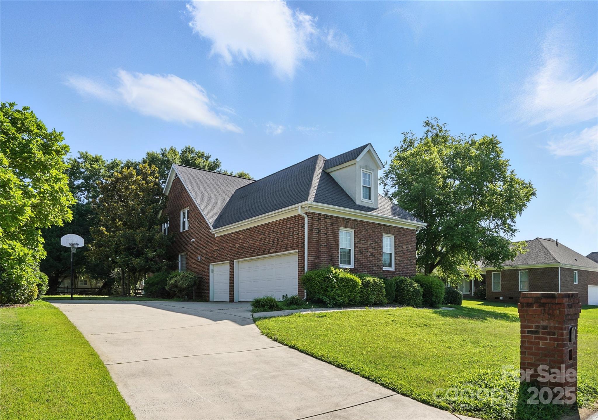 104 Fairwind Court