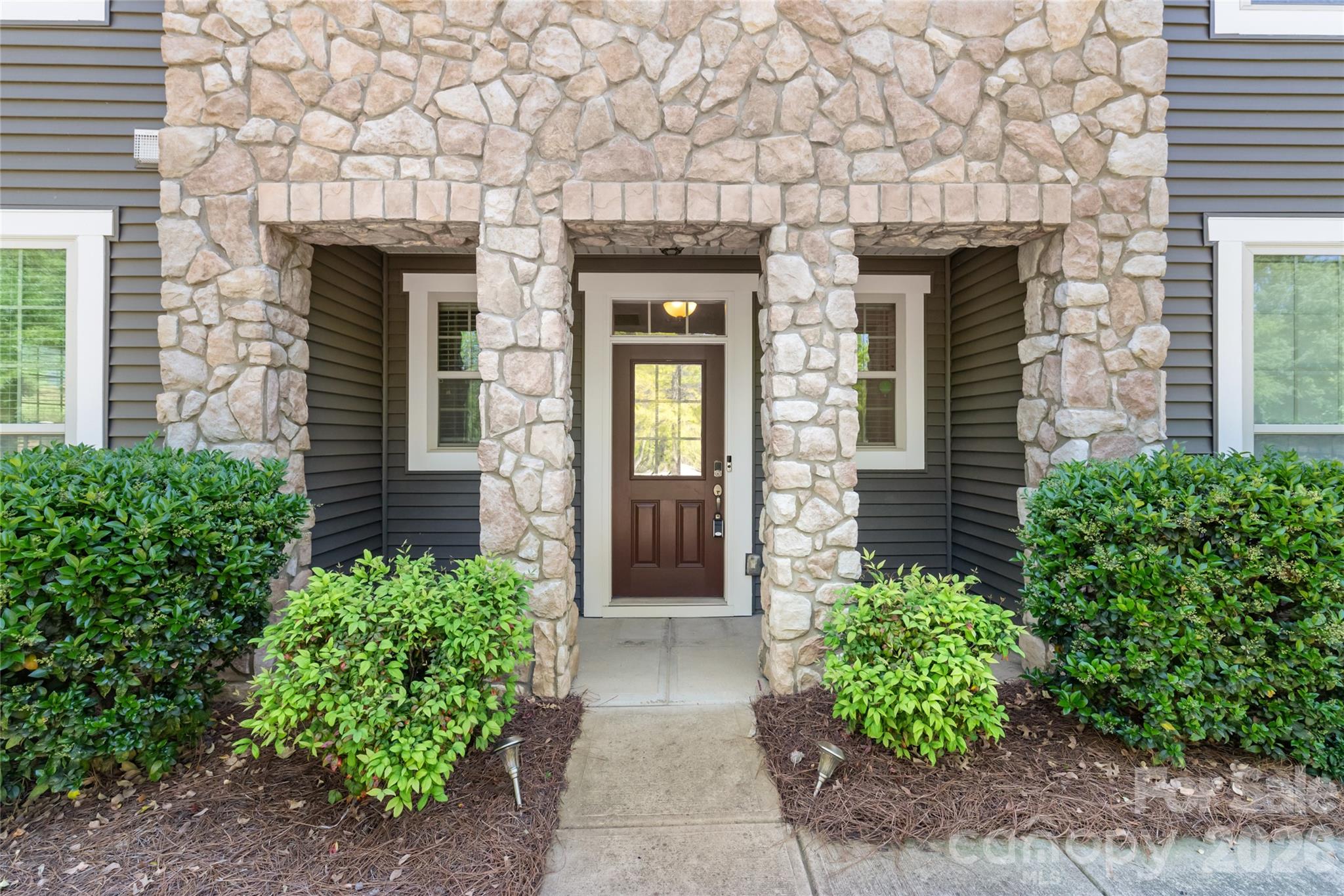 5662 Stonewells Drive